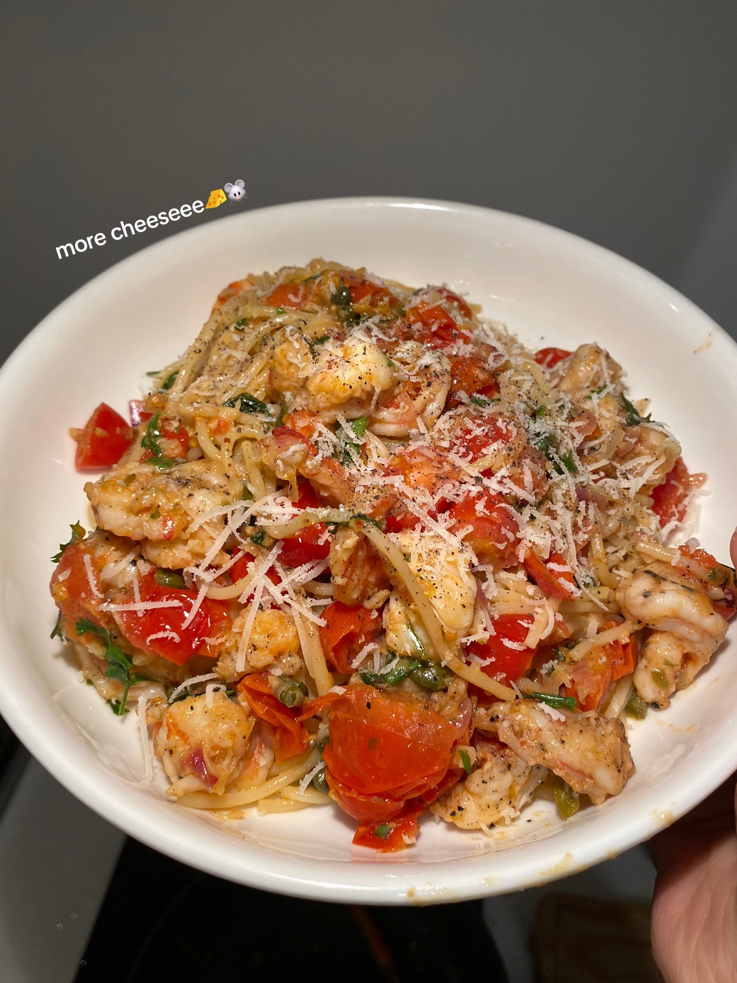 Gordon Ramsay's 10 minutes shrimp scampi pasta recipe with cherry tomatoes and parmesan cheese