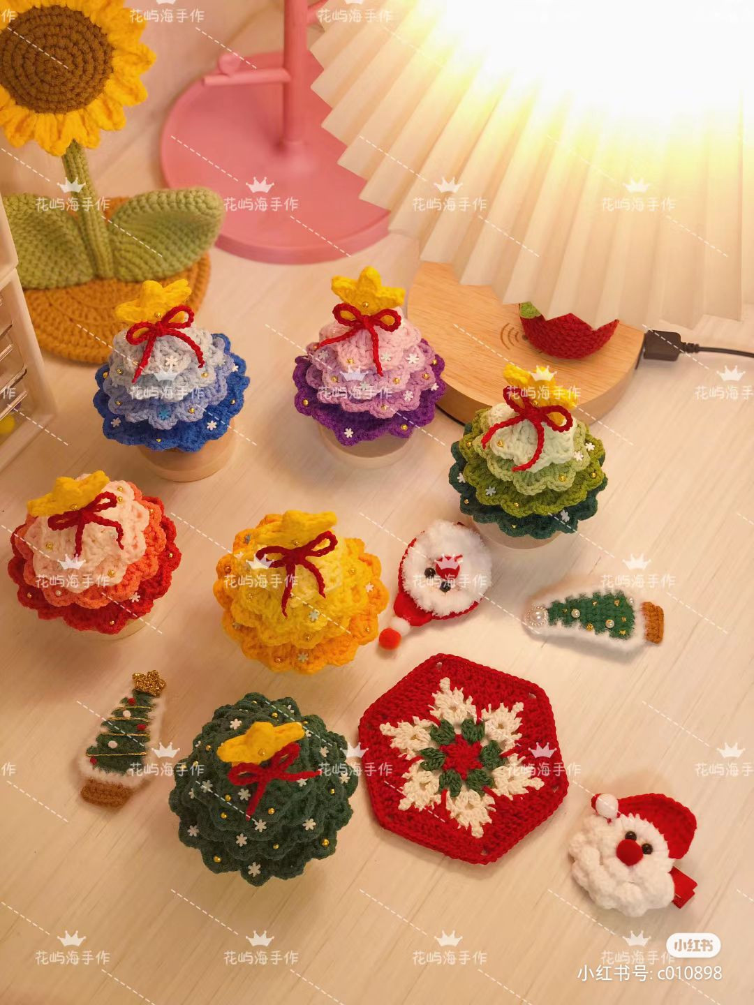 Gradient Five-Color Crochet Christmas Tree Pattern with Color Codes