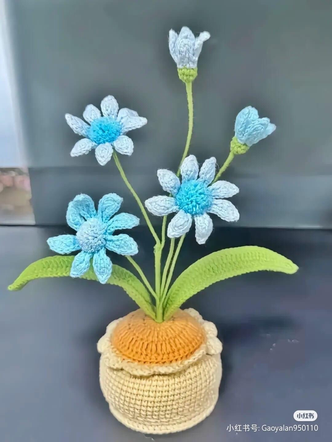 Grape Hyacinth Potted Plant Crochet Pattern Tutorial
