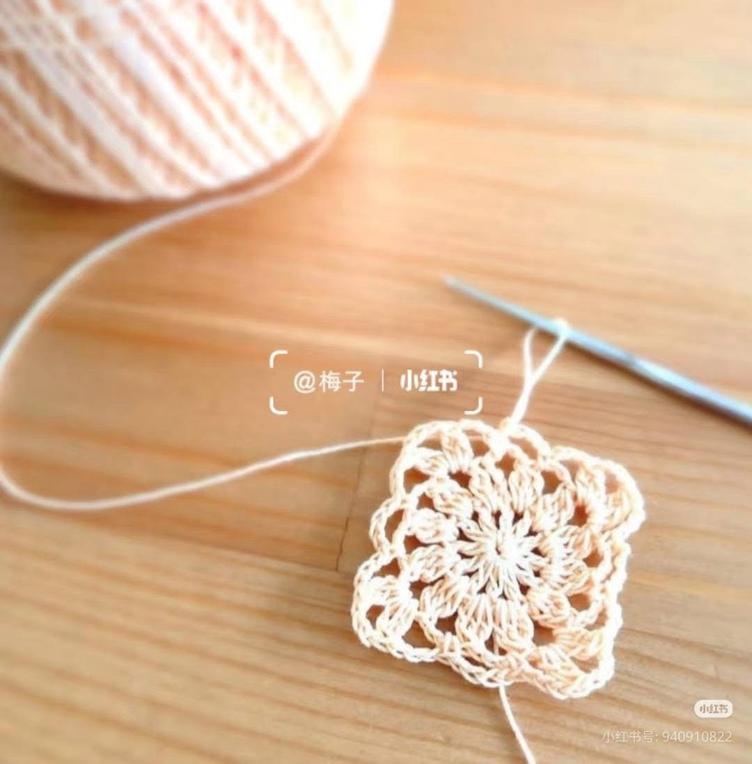 Green Crochet Bag with Cute Rabbit and Pattern Chart