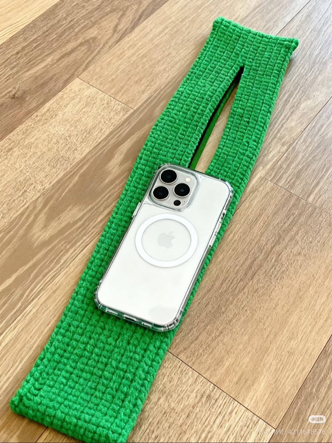 Green Crochet Phone Strap Pattern with Diagram