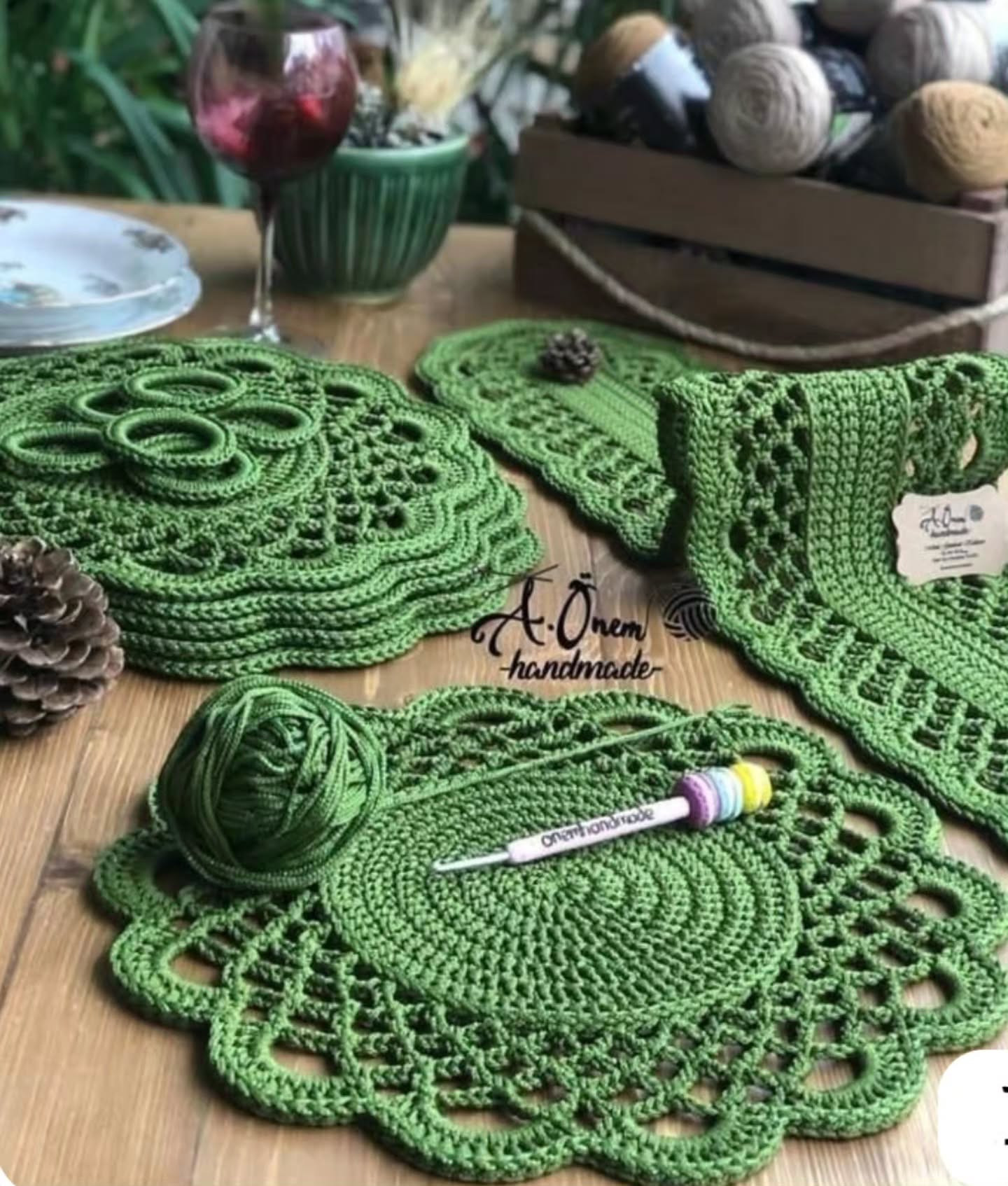 Green Crochet Placemat and Coaster Set with Mandala Pattern and Chart