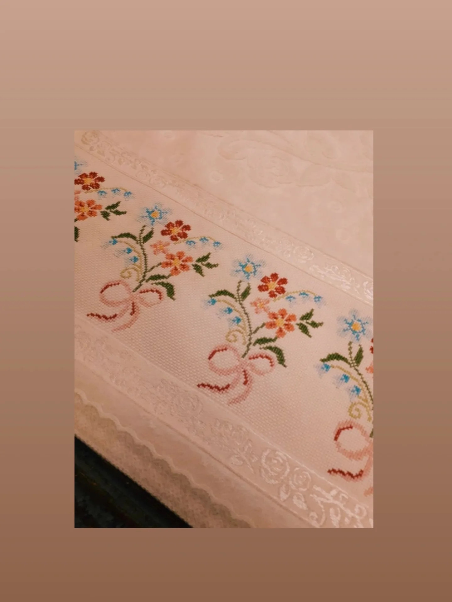 Hamecura Çeyiz - Kanaviçe Havlu Kenarı Örnekleri (Floral Towel Edge Cross Stitch Pattern)