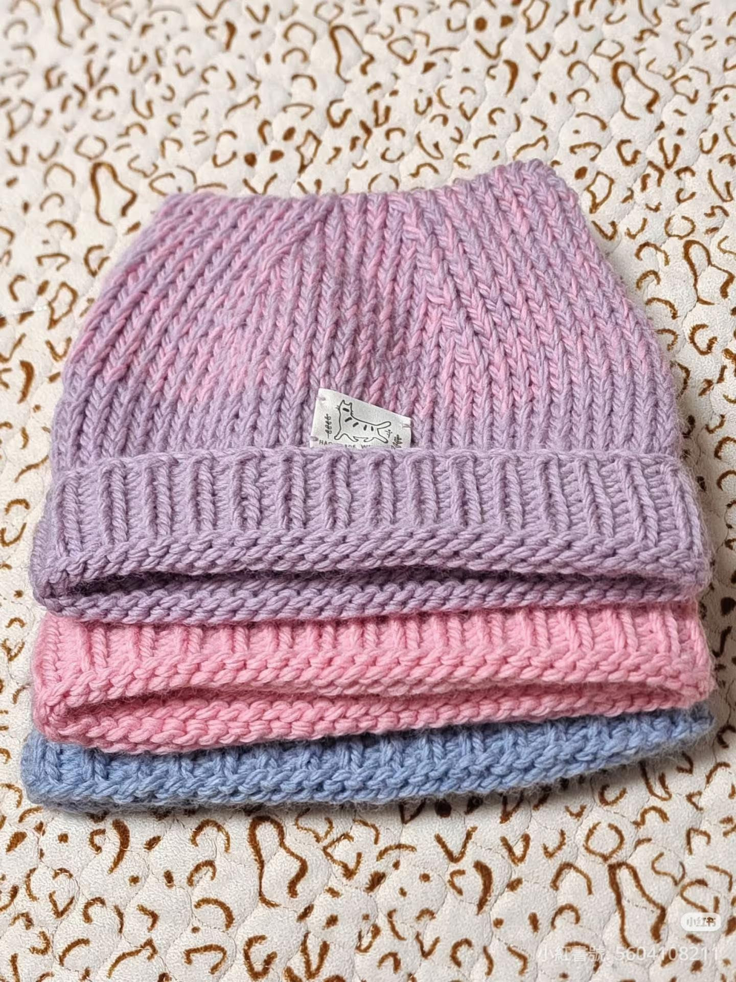 Handmade Cat Beanie Knitting Pattern - Pastel Colors