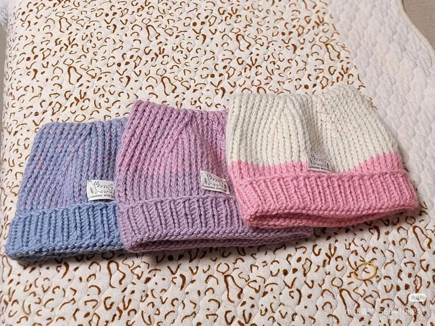 Handmade Cat Beanie Knitting Pattern - Pastel Colors