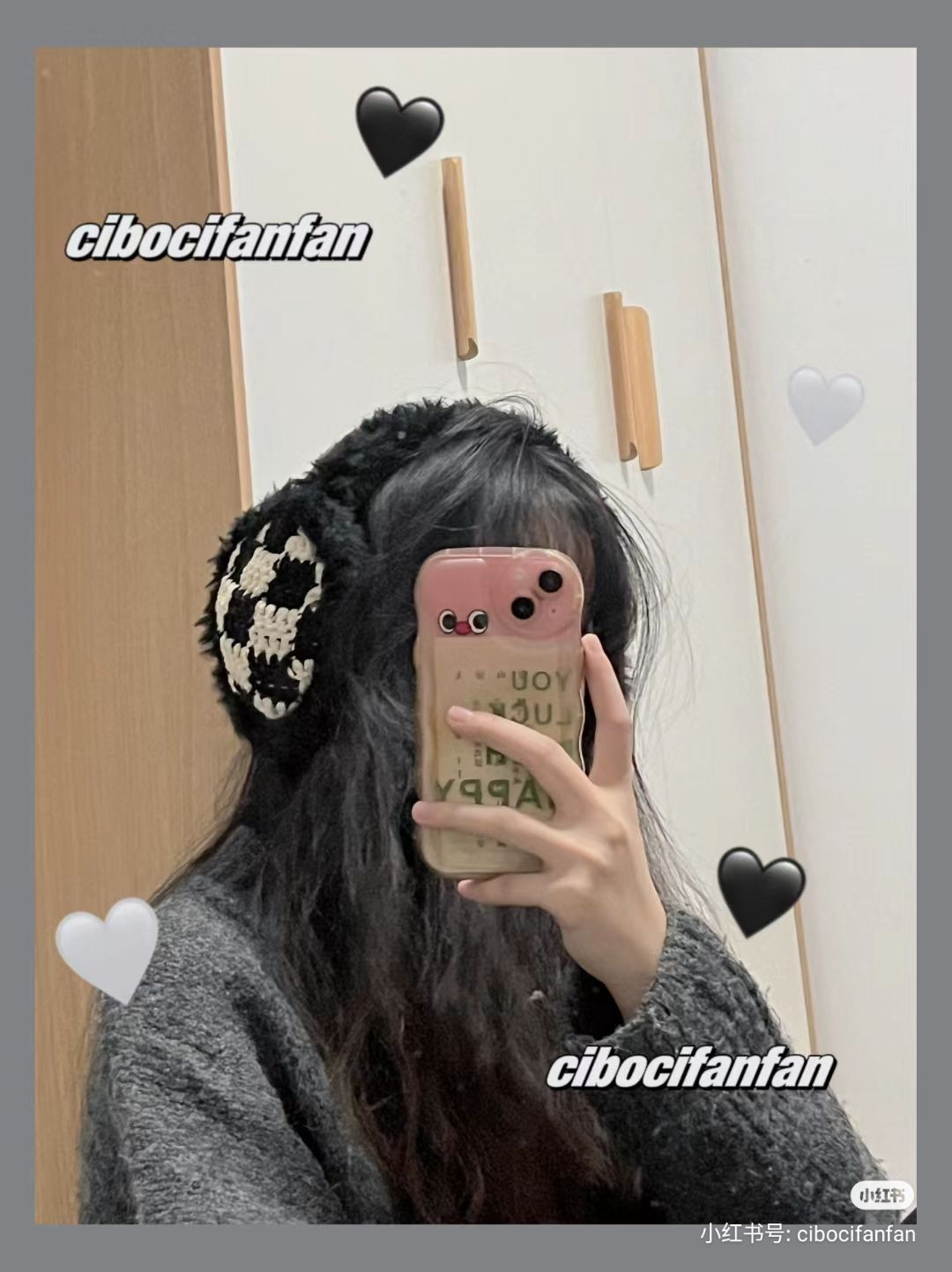 Handmade Crochet Earmuffs Pattern with Checkered Design Tutorial