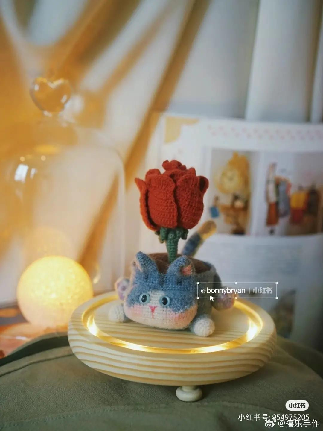 Handwritten Crochet Pattern for Rose Princess and Cat Pot