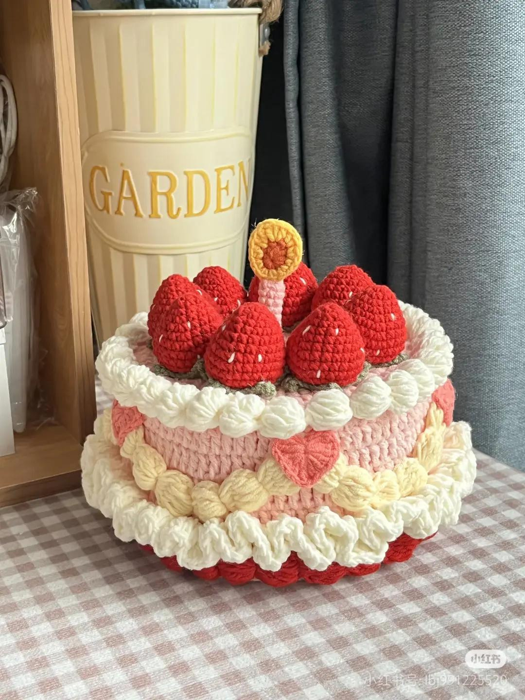 Handwritten Crochet Pattern for Strawberry Cake with Detailed Instructions