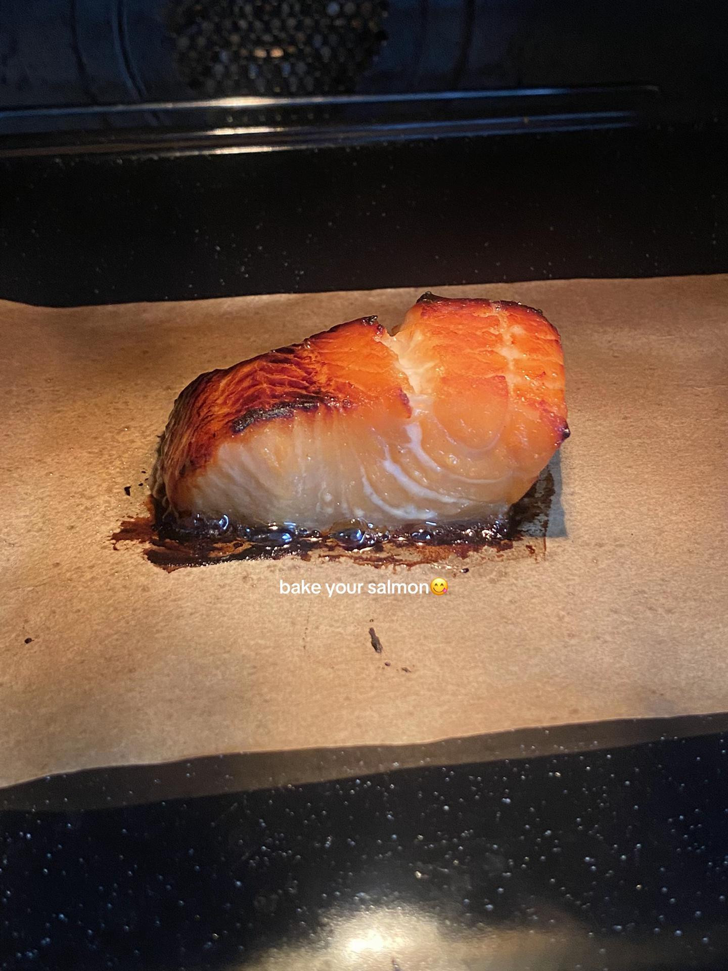 Healthy Miso Salmon Soba Noodle Salad with Edamame, Avocado, and Cucumber