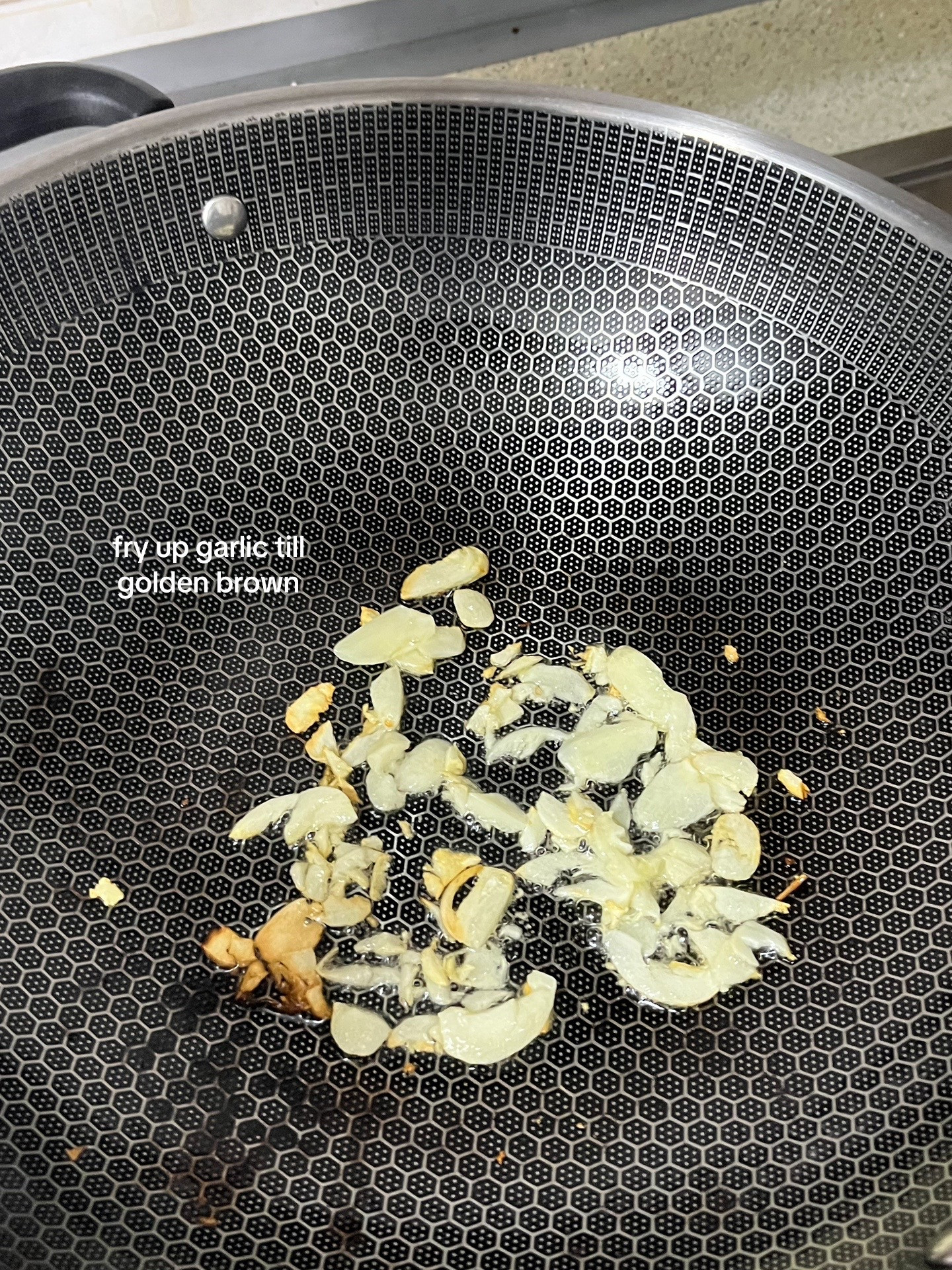 Homemade Pepper Lunch with Chicken Thigh, Caramelized Onions, and Garlic Chips Recipe