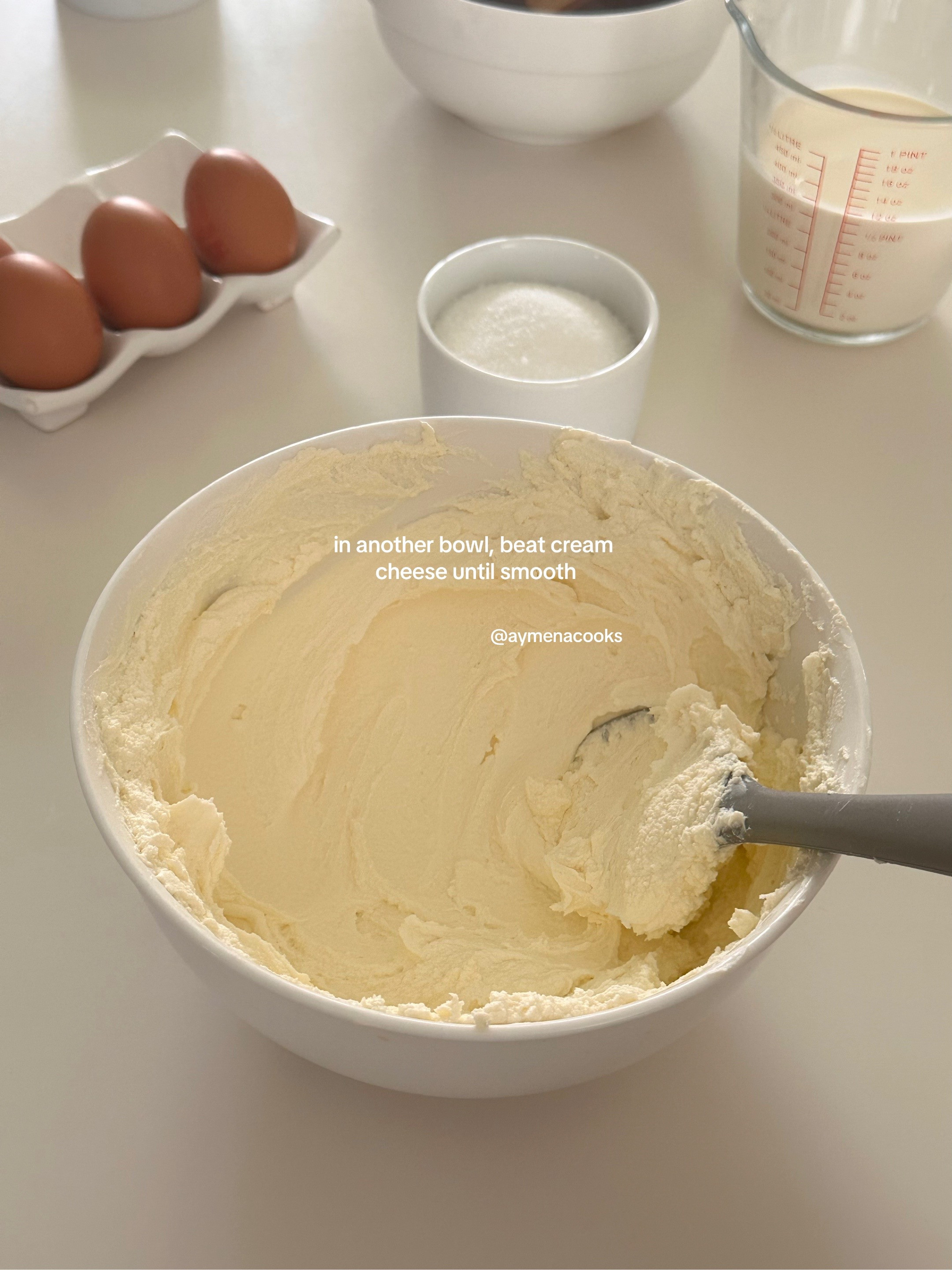 How to make a delicious chocolate burnt basque cheesecake with fresh strawberries