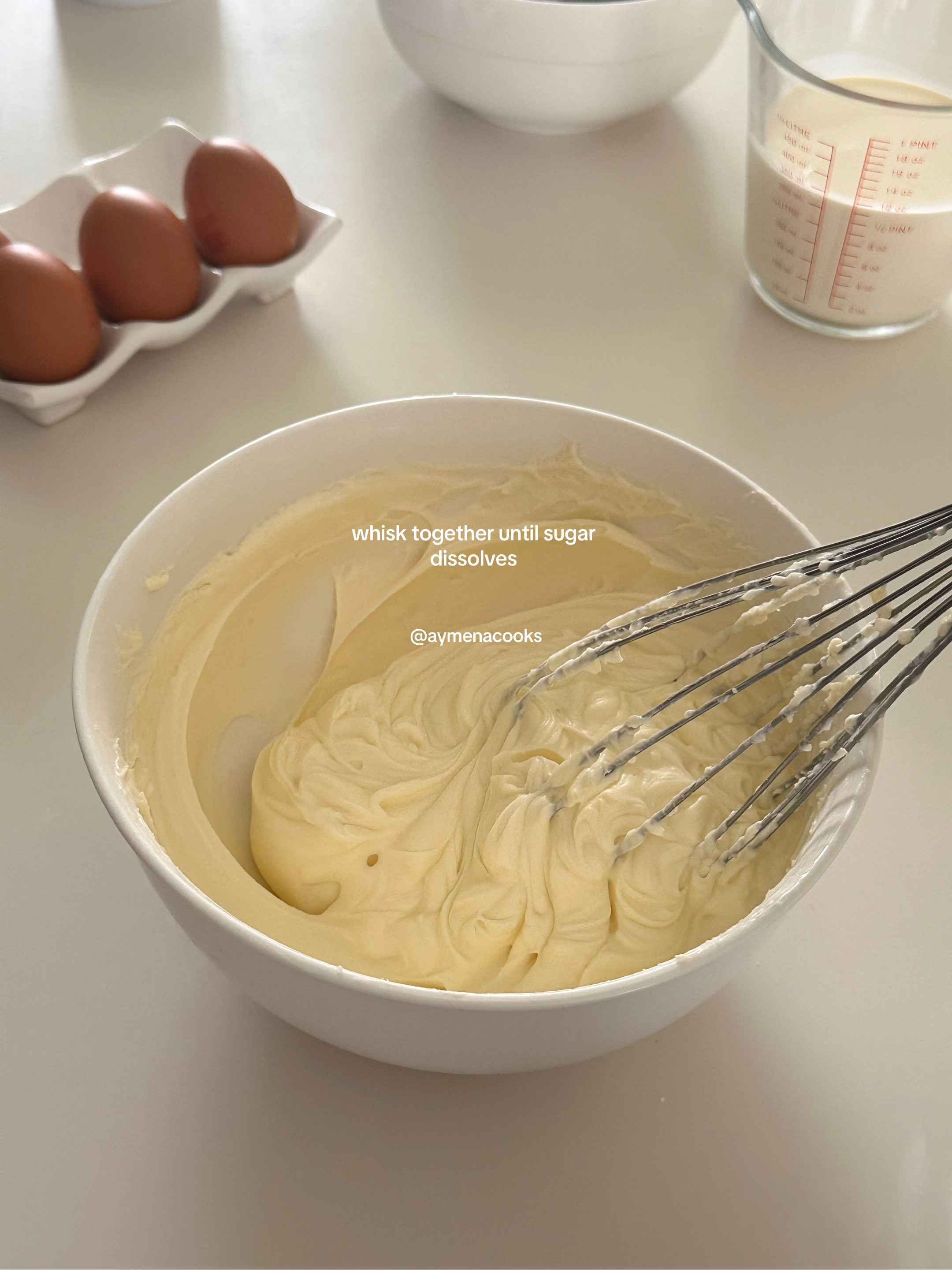 How to make a delicious chocolate burnt basque cheesecake with fresh strawberries