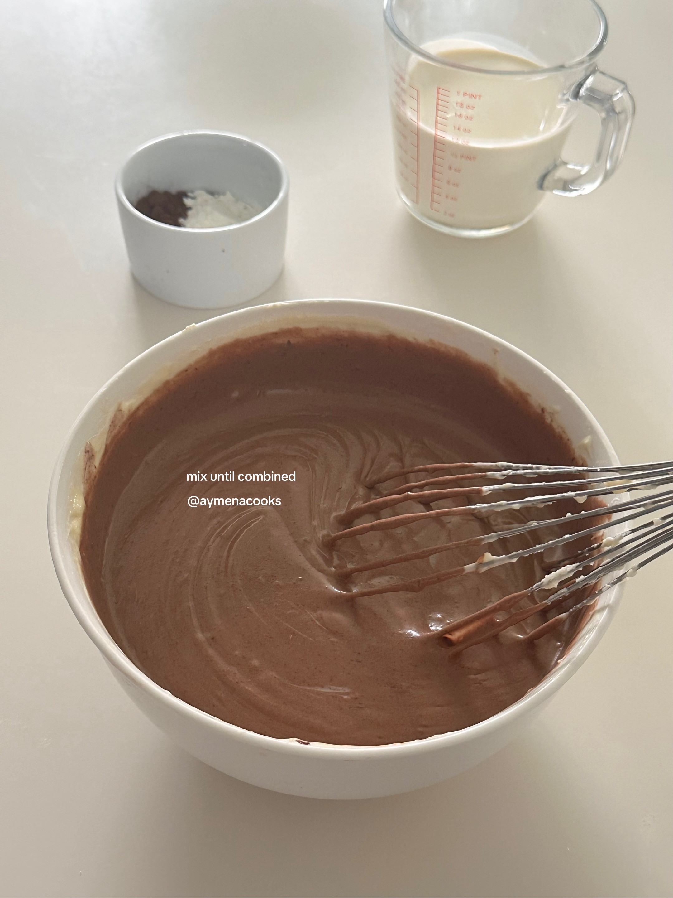 How to make a delicious chocolate burnt basque cheesecake with fresh strawberries