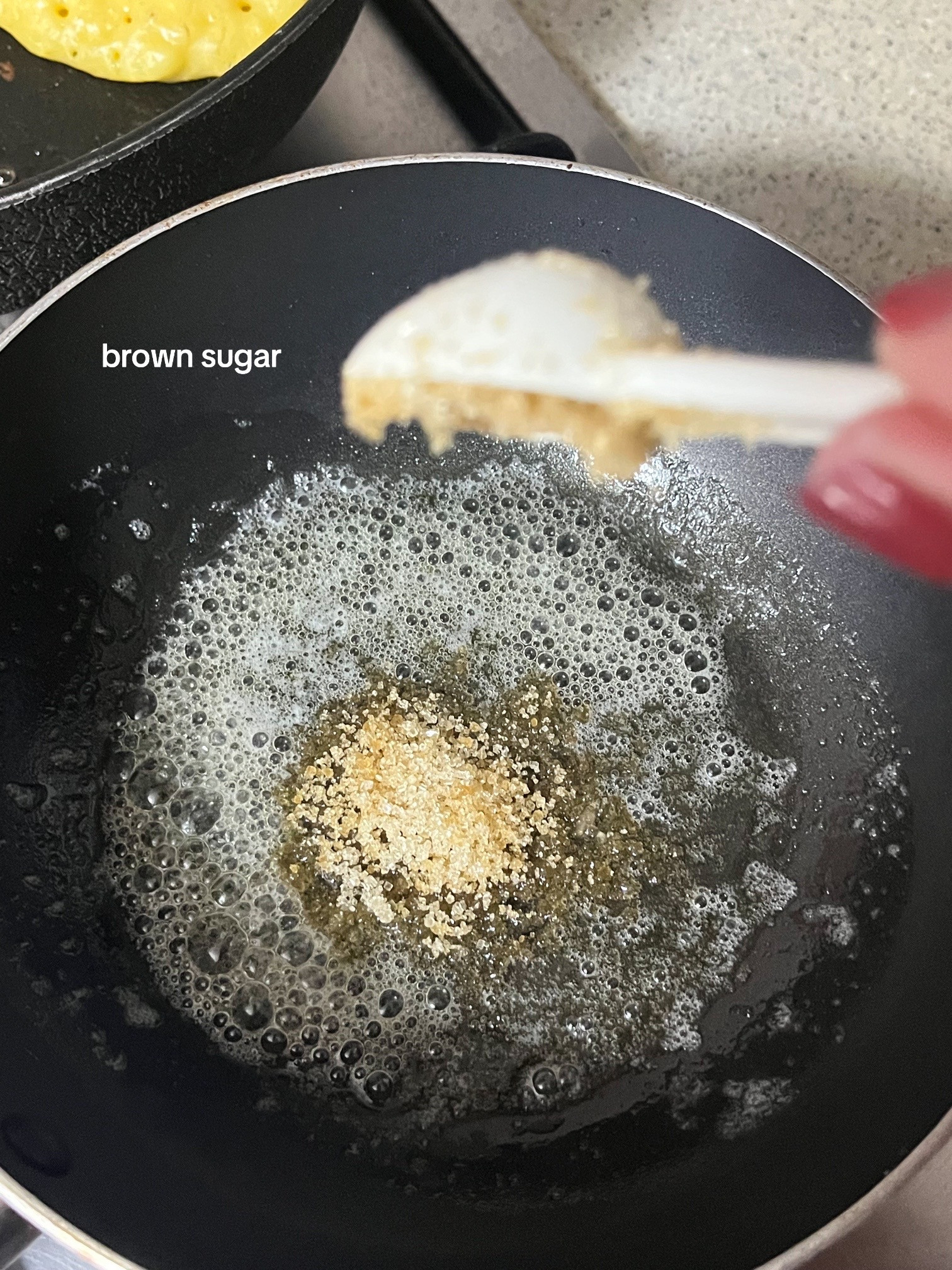 How to make banana pancakes with ripe bananas, yoghurt and egg