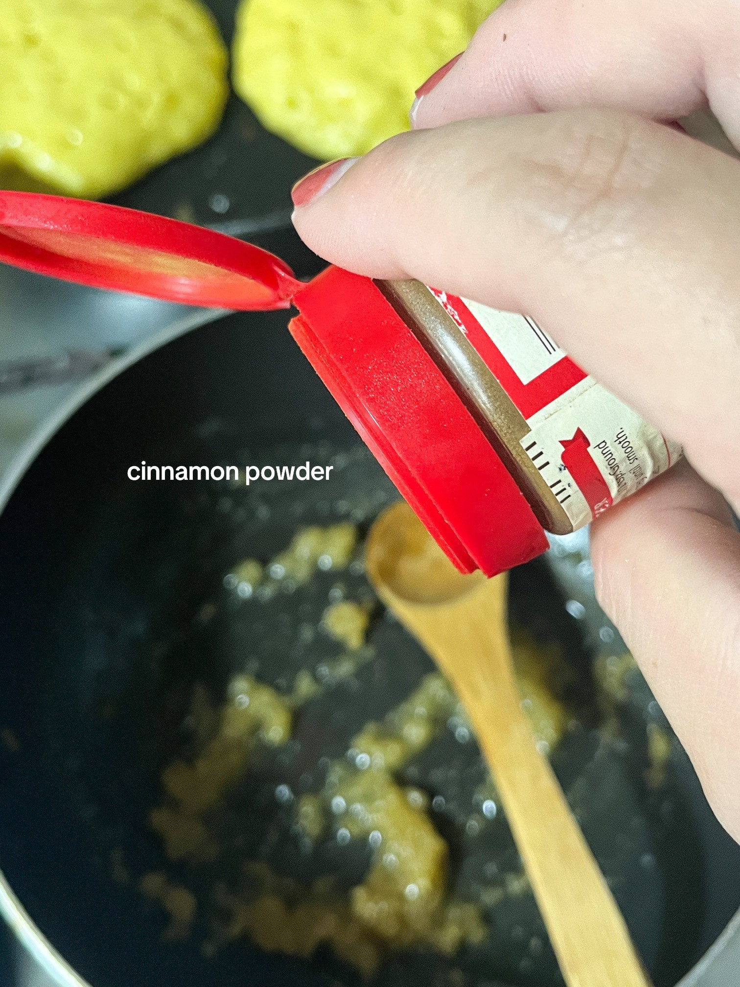 How to make banana pancakes with ripe bananas, yoghurt and egg