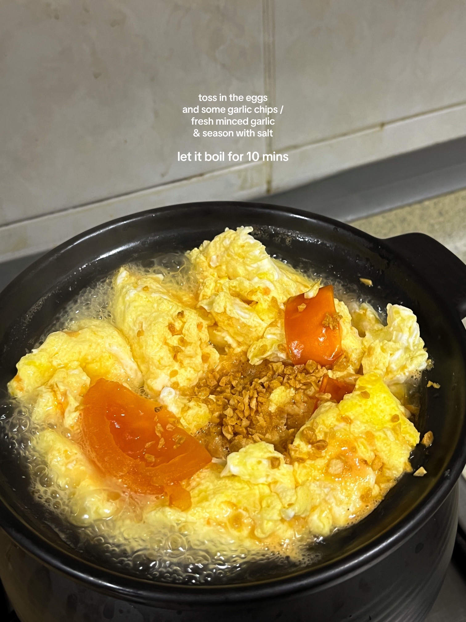 How to make classic tomato egg noodles with anchovy broth