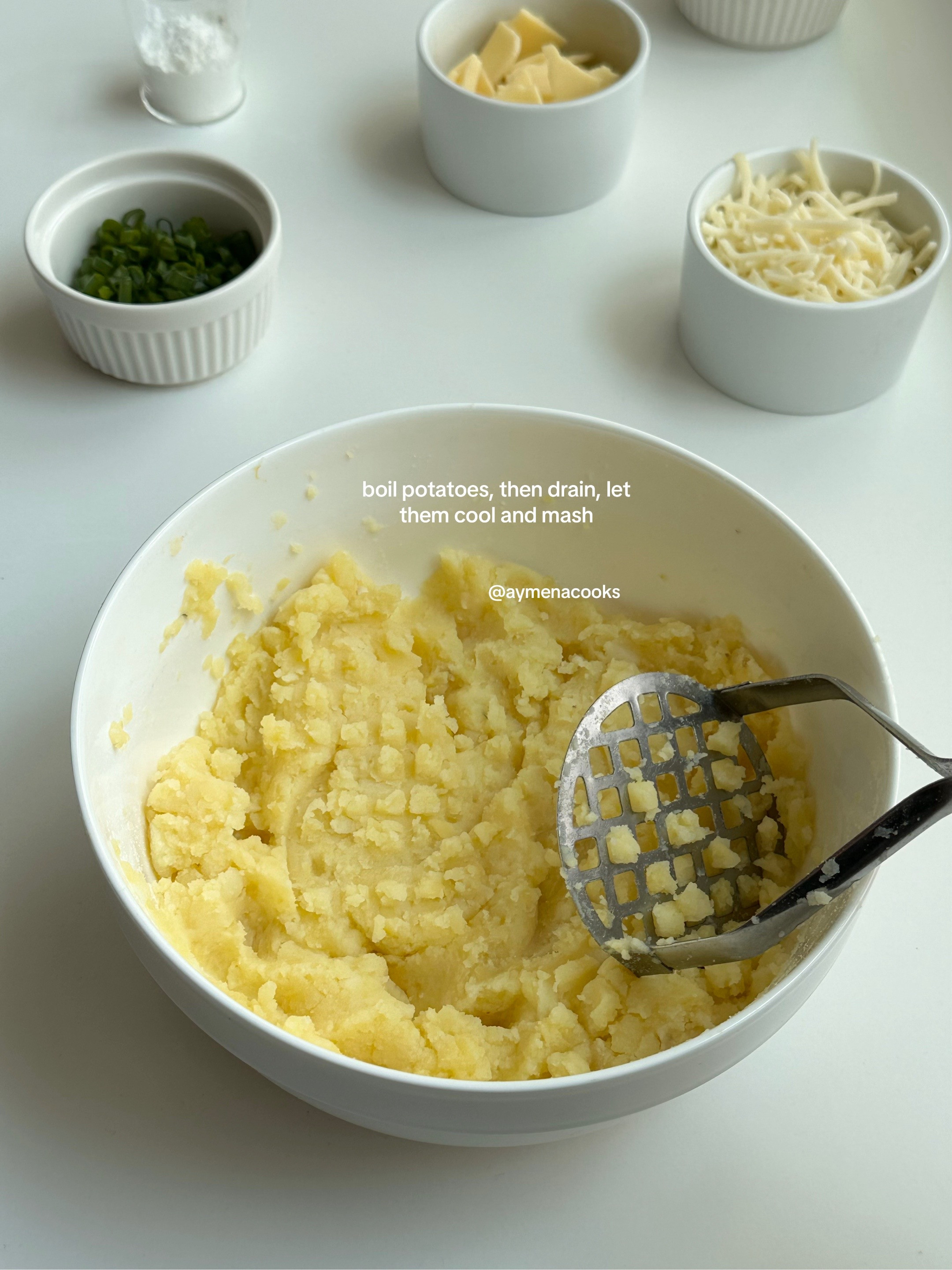 How to make crispy cheese and potato balls recipe with mashed potatoes, spices, spring onions and dipping sauce