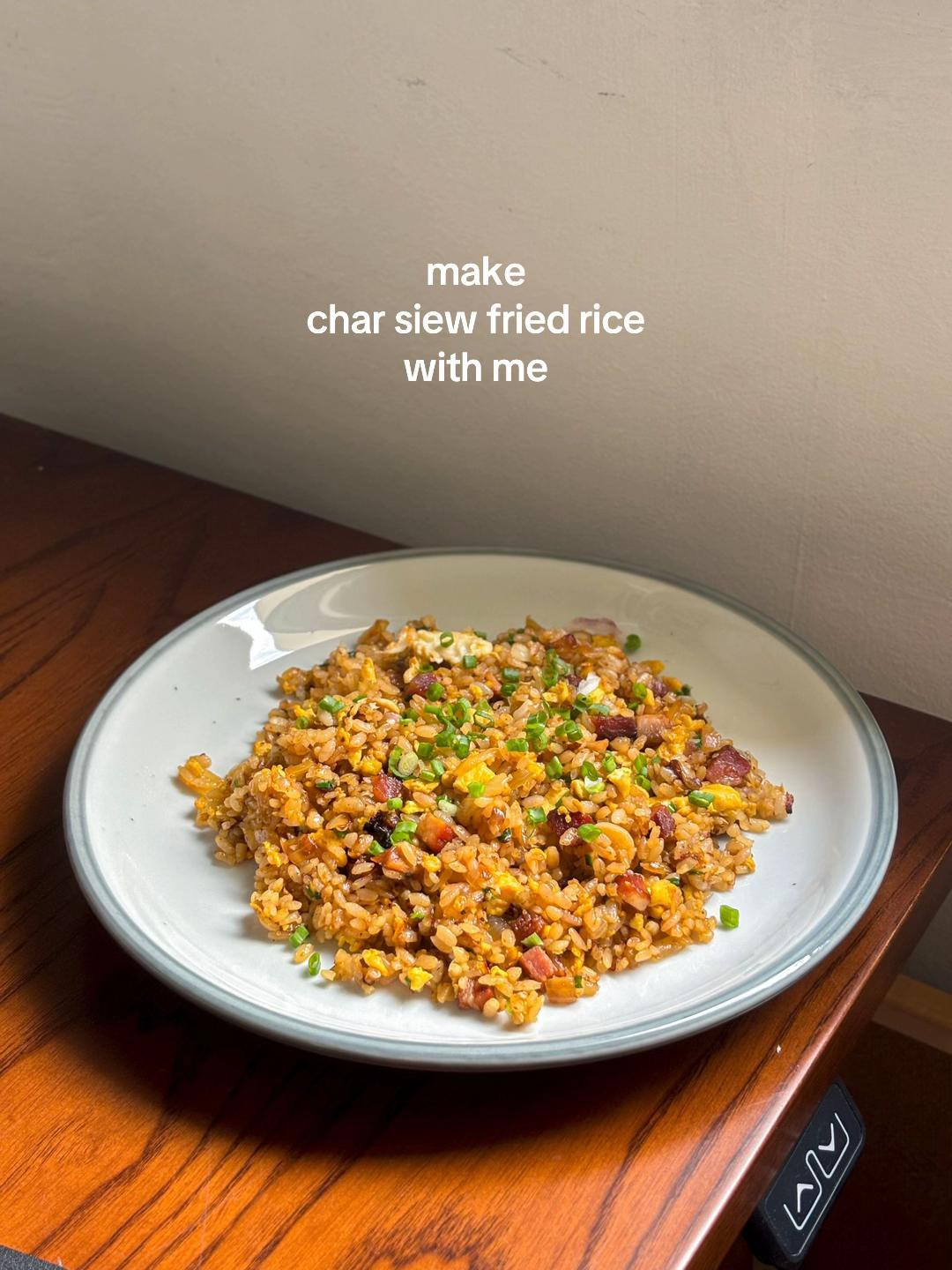 How to make delicious char siew fried rice with diced meat, garlic, onions, and scrambled eggs
