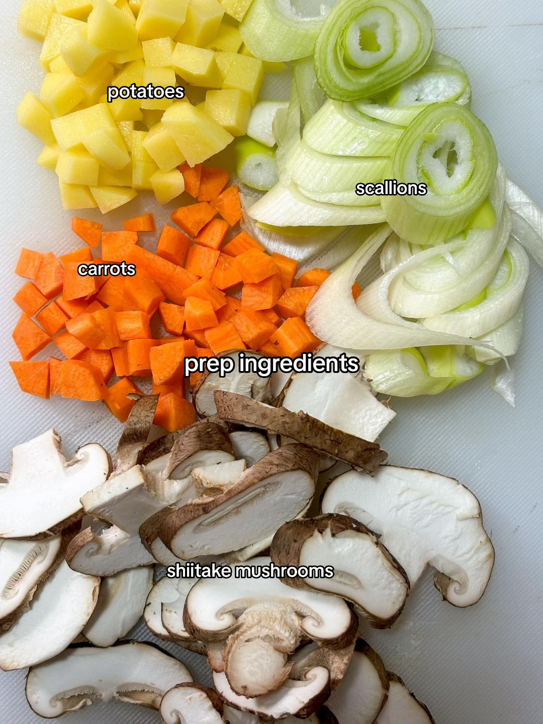 How to make Deonjang Stew with potatoes, carrots, scallions and shiitake mushrooms