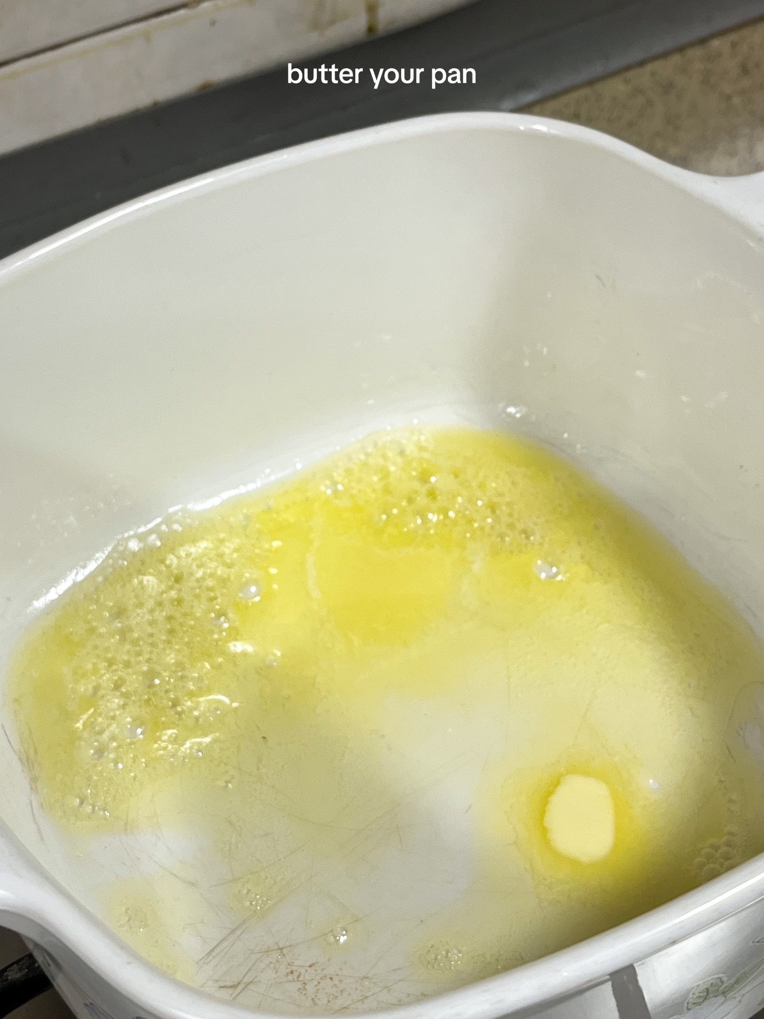 How to make Japanese tomato curry with rice and scrambled eggs