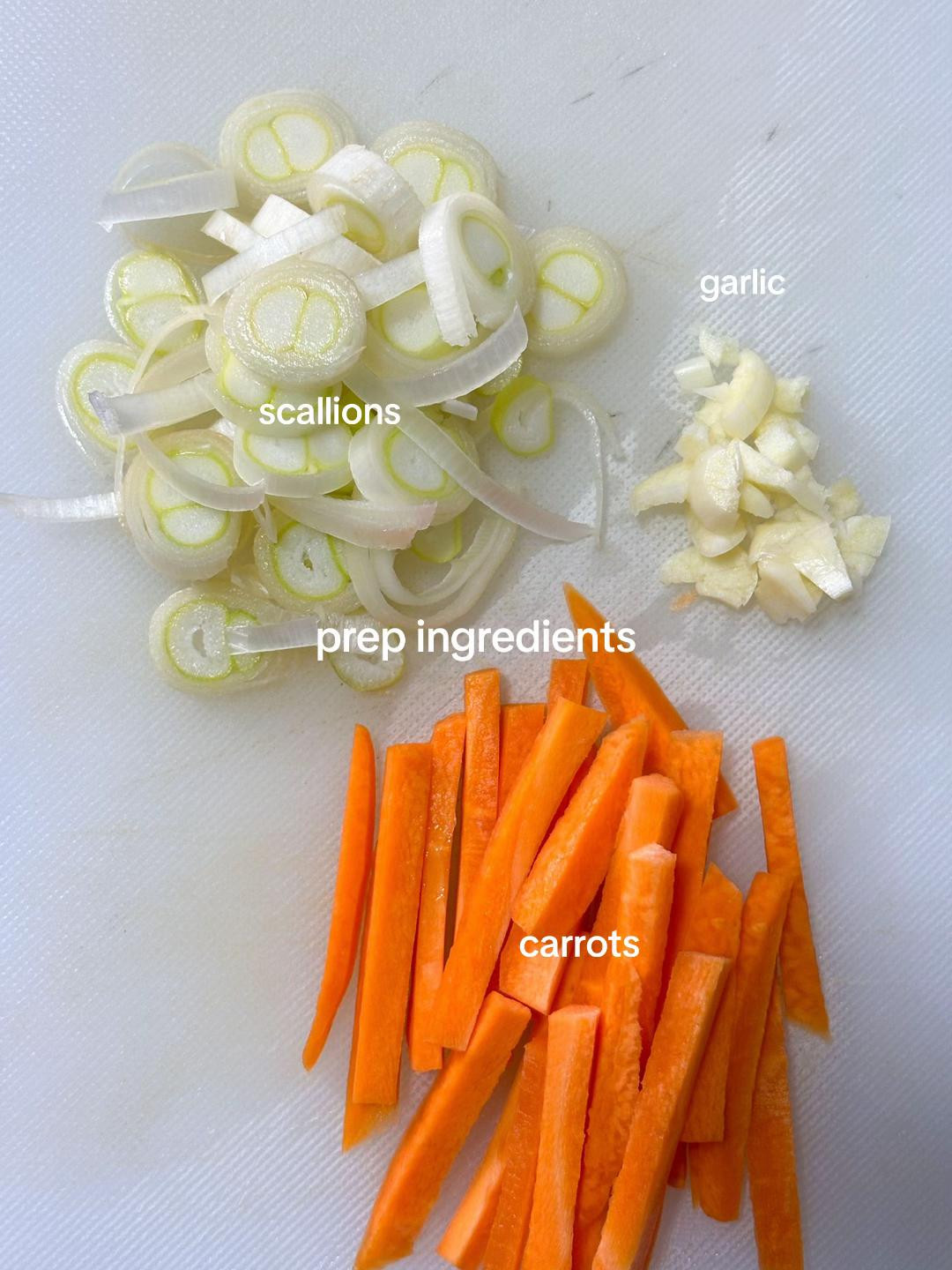 How to make Korean Kalguksu noodle soup with anchovy broth and dumplings