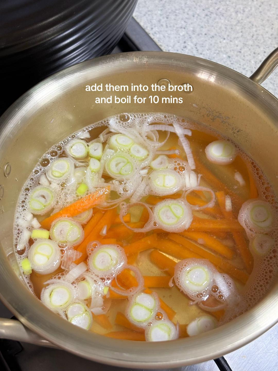 How to make Korean Kalguksu noodle soup with anchovy broth and dumplings