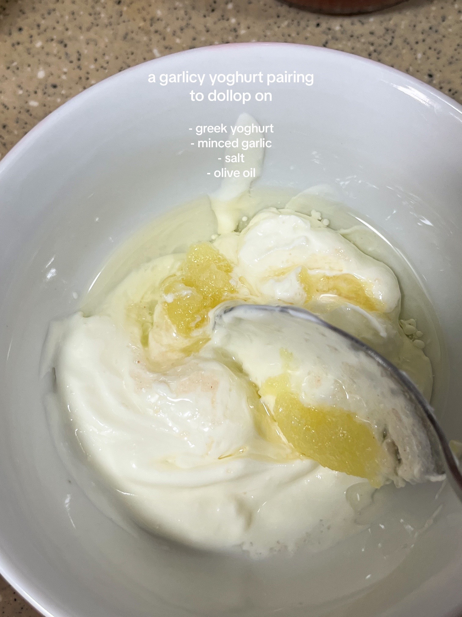 How to make Shakshuka with poached eggs in tomato sauce