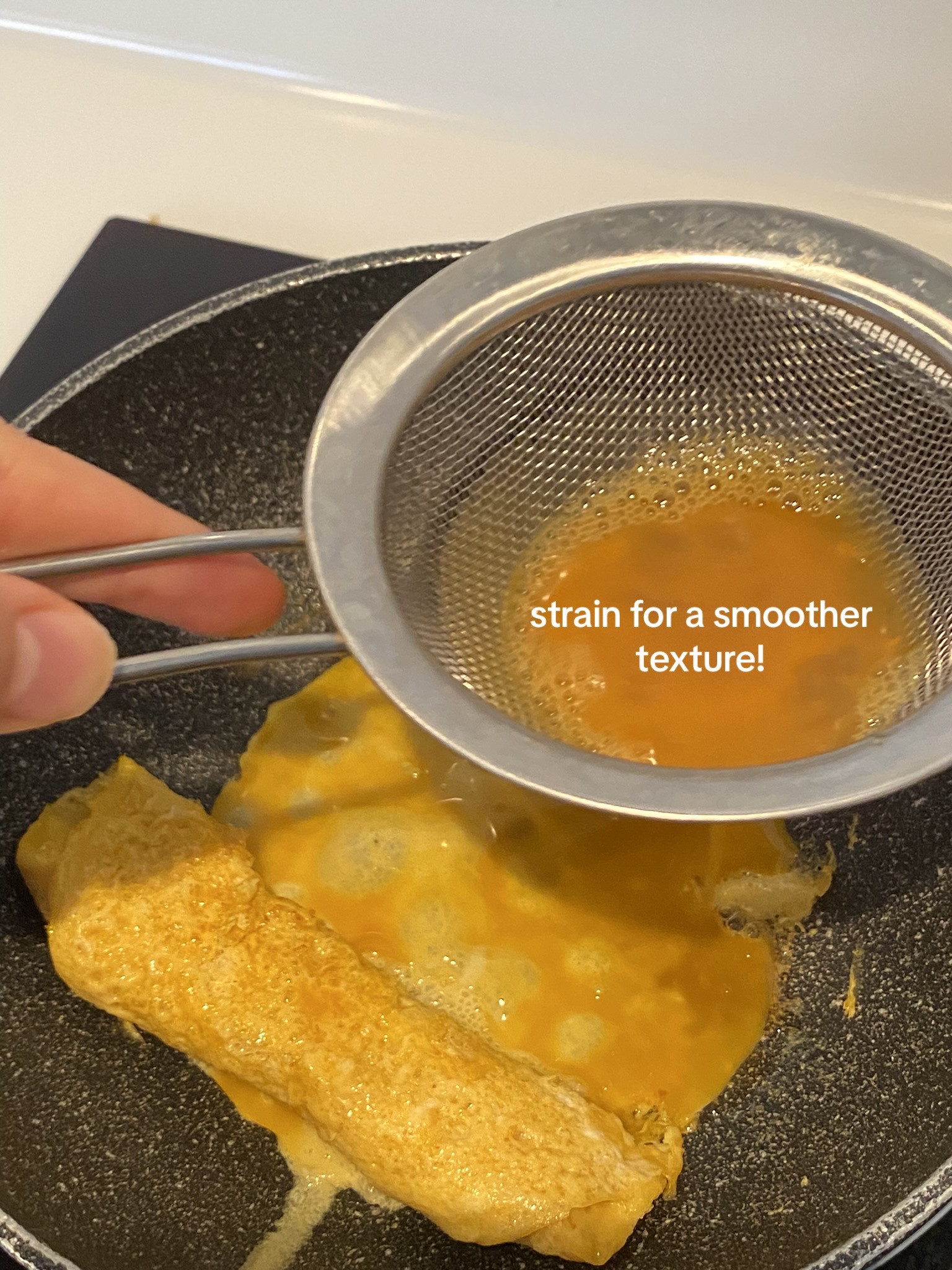 How to make Tamagoyaki: Japanese rolled omelette recipe with eggs, dashi, soy sauce and mirin for a smooth texture