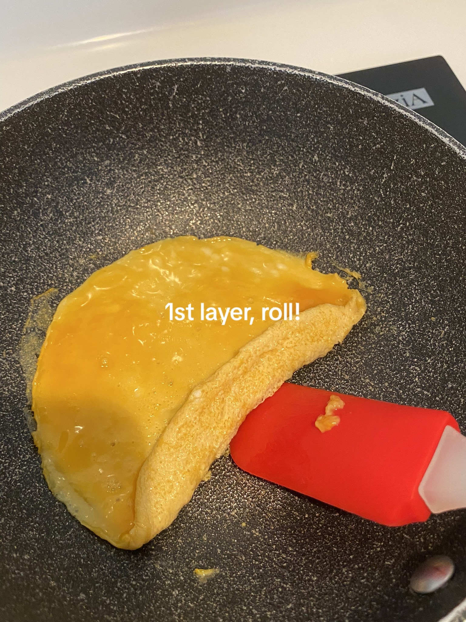 How to make Tamagoyaki: Japanese rolled omelette recipe with eggs, dashi, soy sauce and mirin for a smooth texture