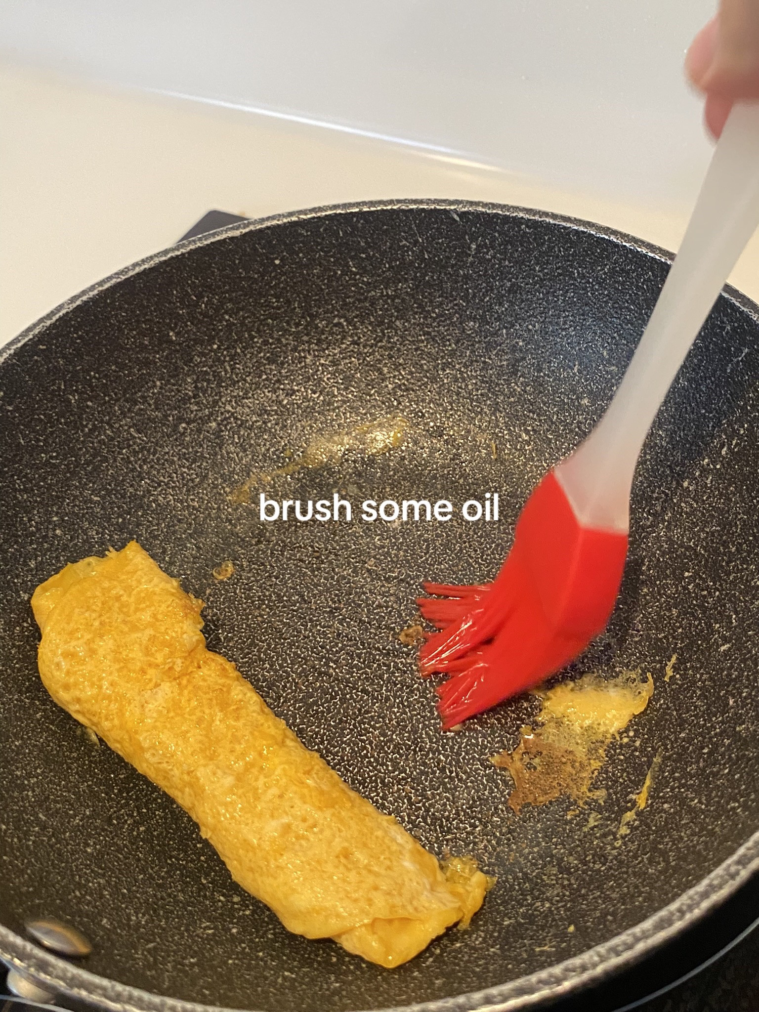 How to make Tamagoyaki: Japanese rolled omelette recipe with eggs, dashi, soy sauce and mirin for a smooth texture