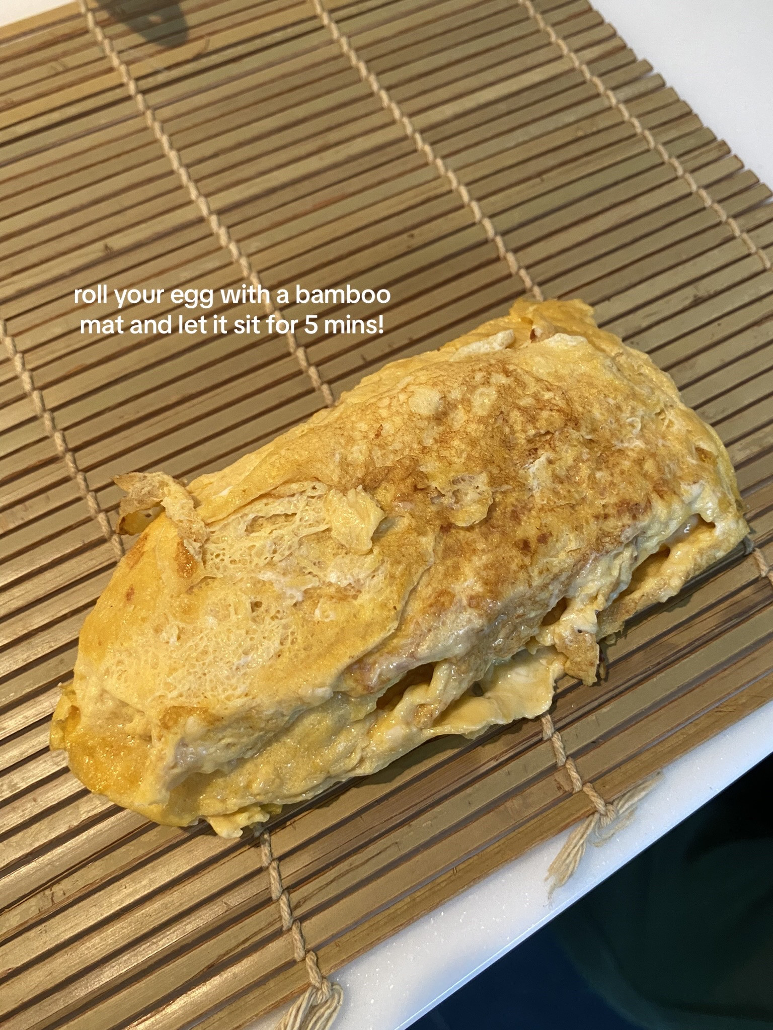 How to make Tamagoyaki: Japanese rolled omelette recipe with eggs, dashi, soy sauce and mirin for a smooth texture