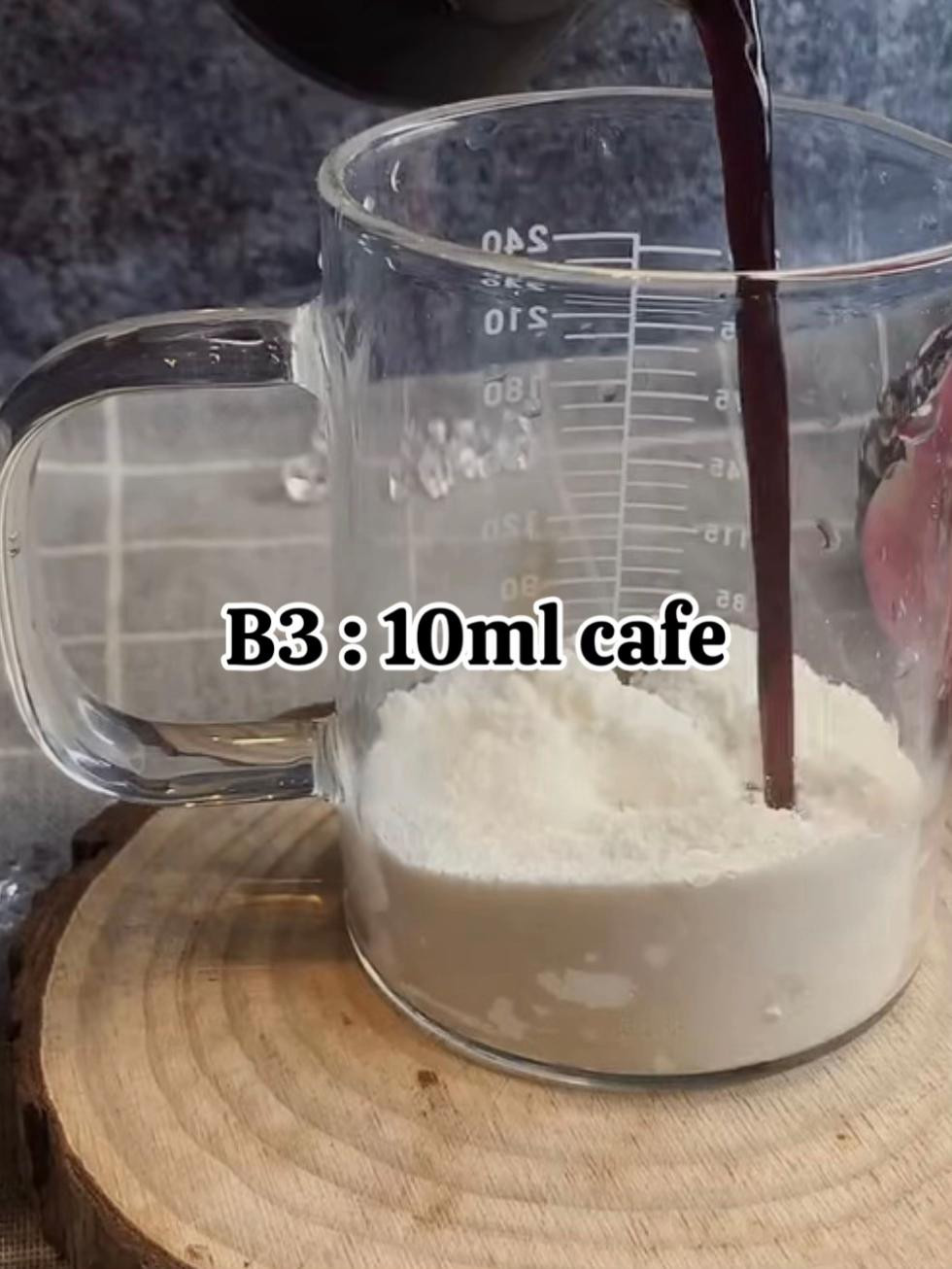 Hướng dẫn cách làm Cà Phê Kem Nâu thơm ngon với bột cheese, sữa đặc và cà phê