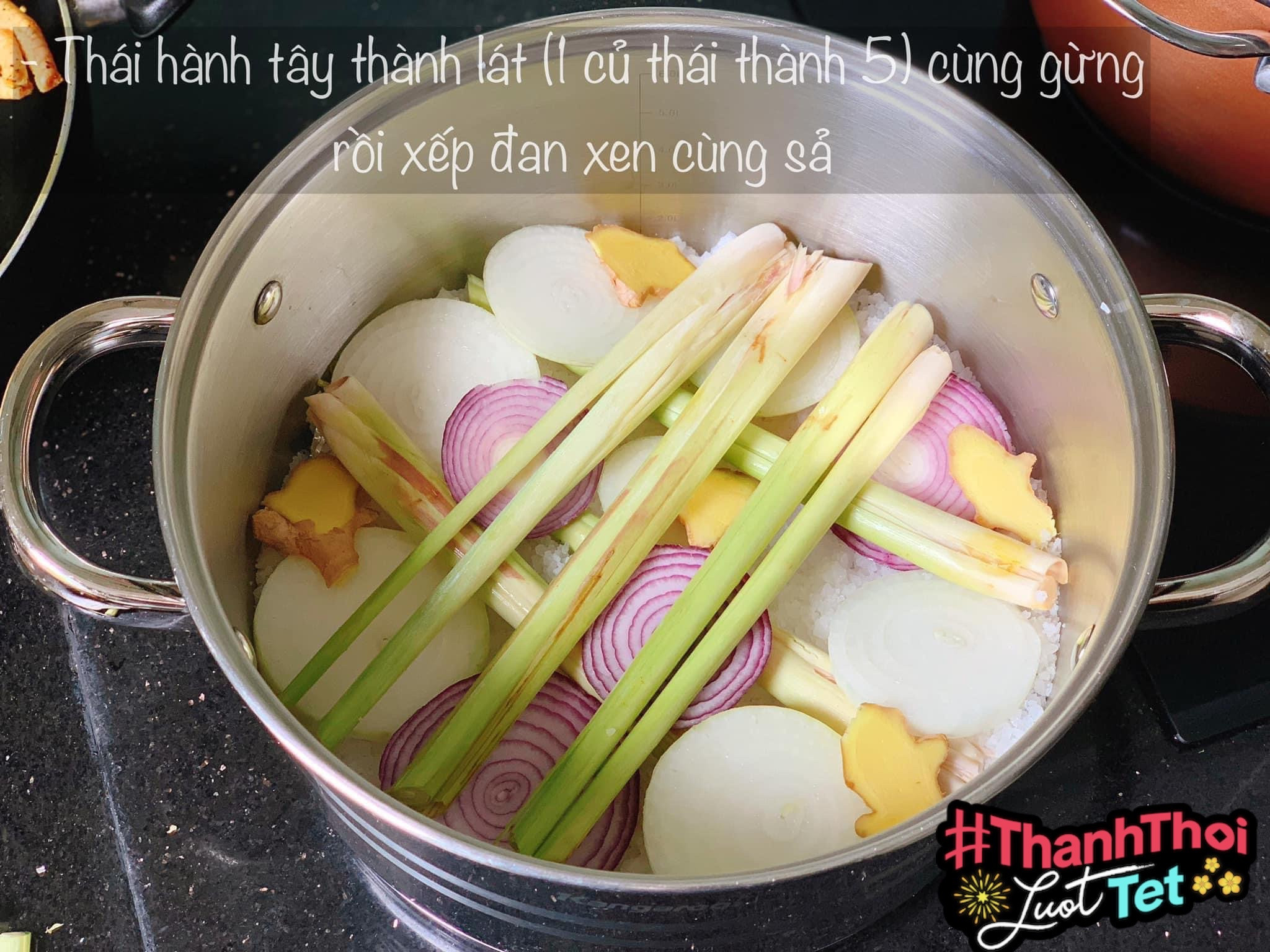 Hướng dẫn cách làm Gà Luột Tết thơm ngon với công thức ướp gia vị và nước chấm chuẩn vị