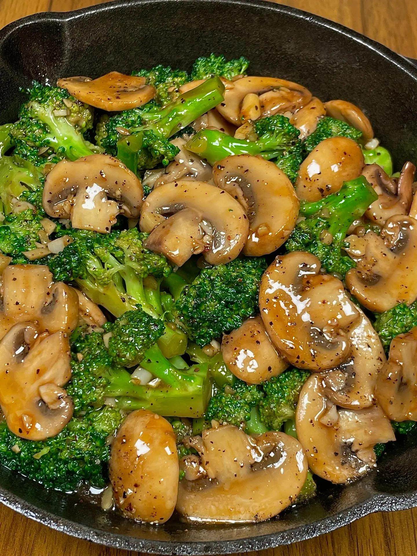 Hướng dẫn cách làm món nấm xào bông cải xanh sốt蚝油 tỏi băm giòn ngon