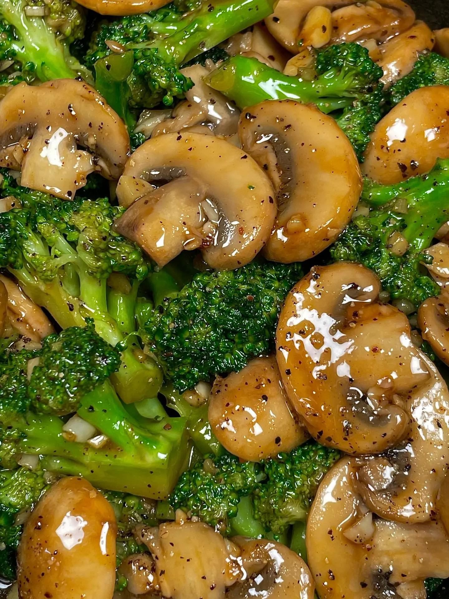 Hướng dẫn cách làm món nấm xào bông cải xanh sốt蚝油 tỏi băm giòn ngon