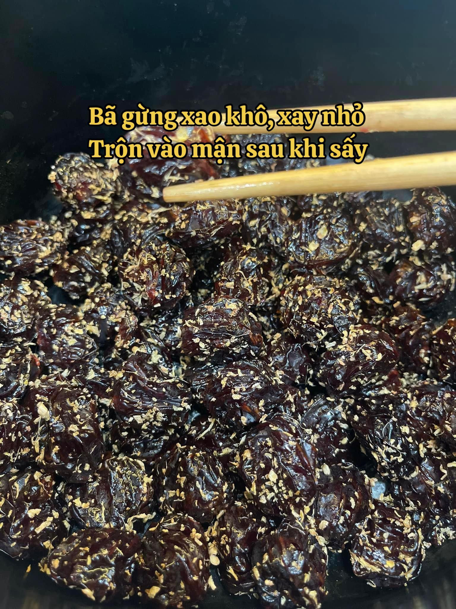 Hướng dẫn cách làm ô mai mận mặn xào gừng ngon tuyệt, công thức chi tiết từ khâu sơ chế đến khi hoàn thành món ăn vặt hấp dẫn