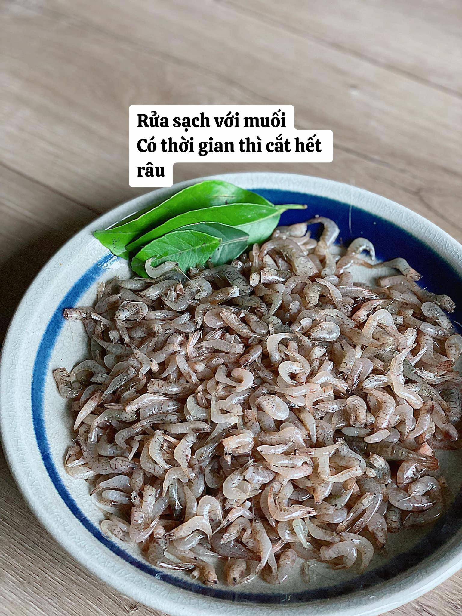 Hướng dẫn cách rang tôm tép khô giòn tan, đậm đà hương vị truyền thống Việt Nam