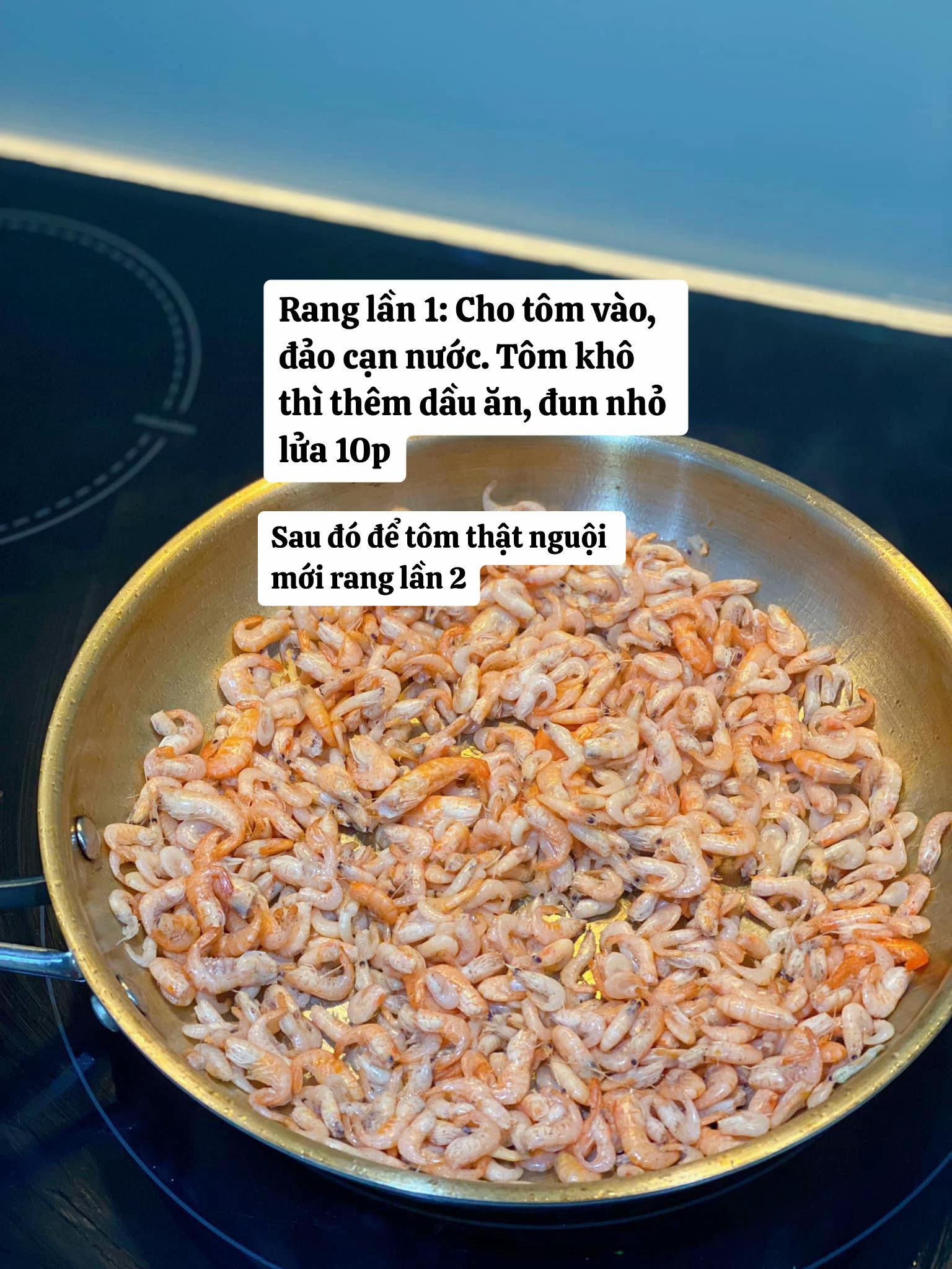 Hướng dẫn cách rang tôm tép khô giòn tan, đậm đà hương vị truyền thống Việt Nam