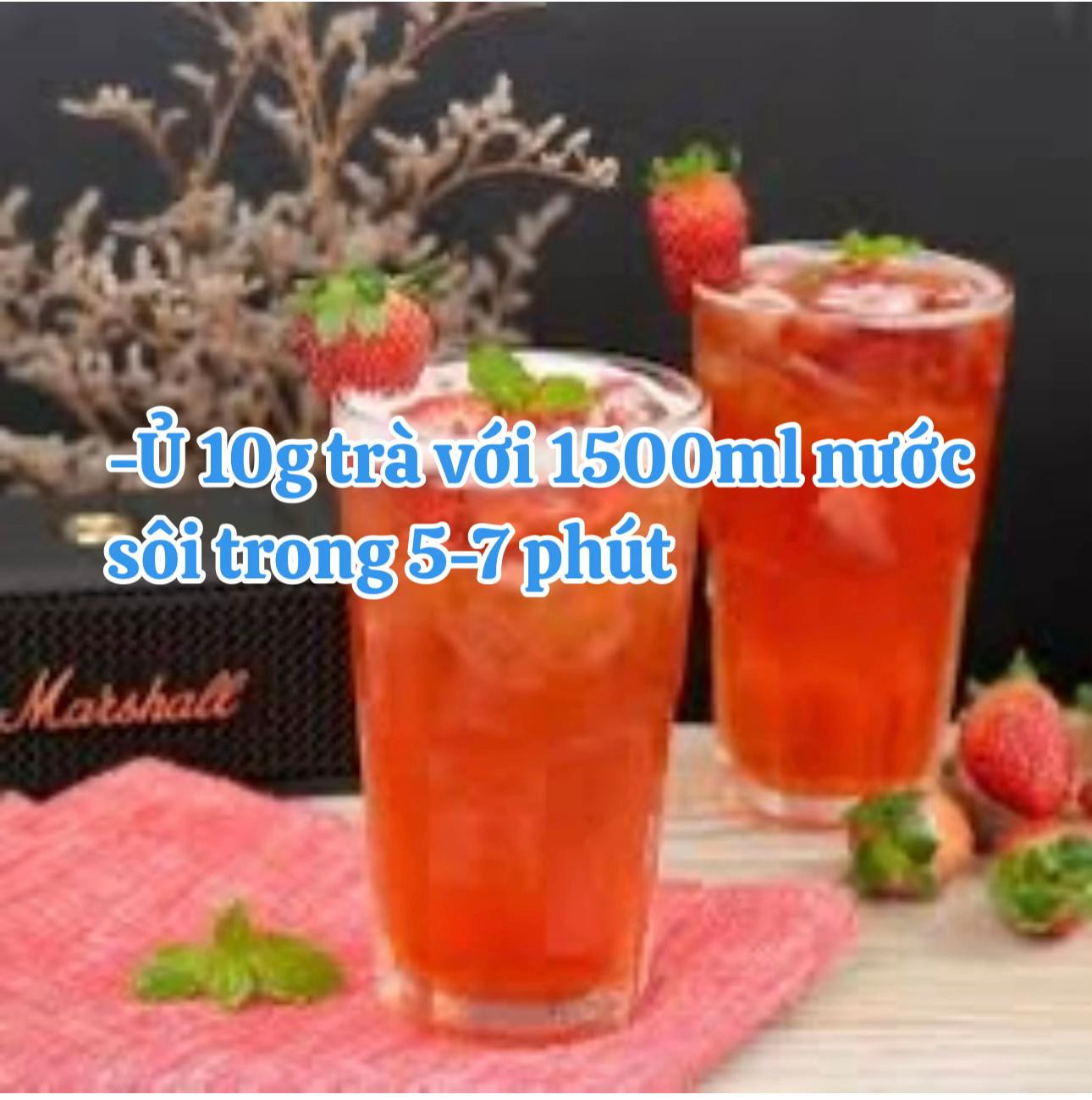 Hướng dẫn chi tiết cách làm trà dâu tây mát lạnh tại nhà