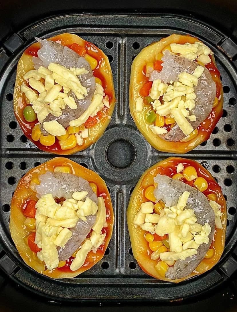 Hướng dẫn làm bánh khoai tây nướng phô mai tôm và xúc xắc rau giòn ngon
