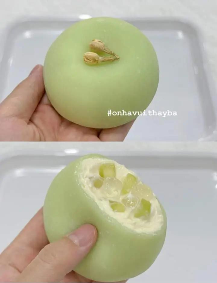 Hướng dẫn làm bánh mochi dưa lưới màu xanh lá, nhân kem phô mai và hạt dưa giòn tan