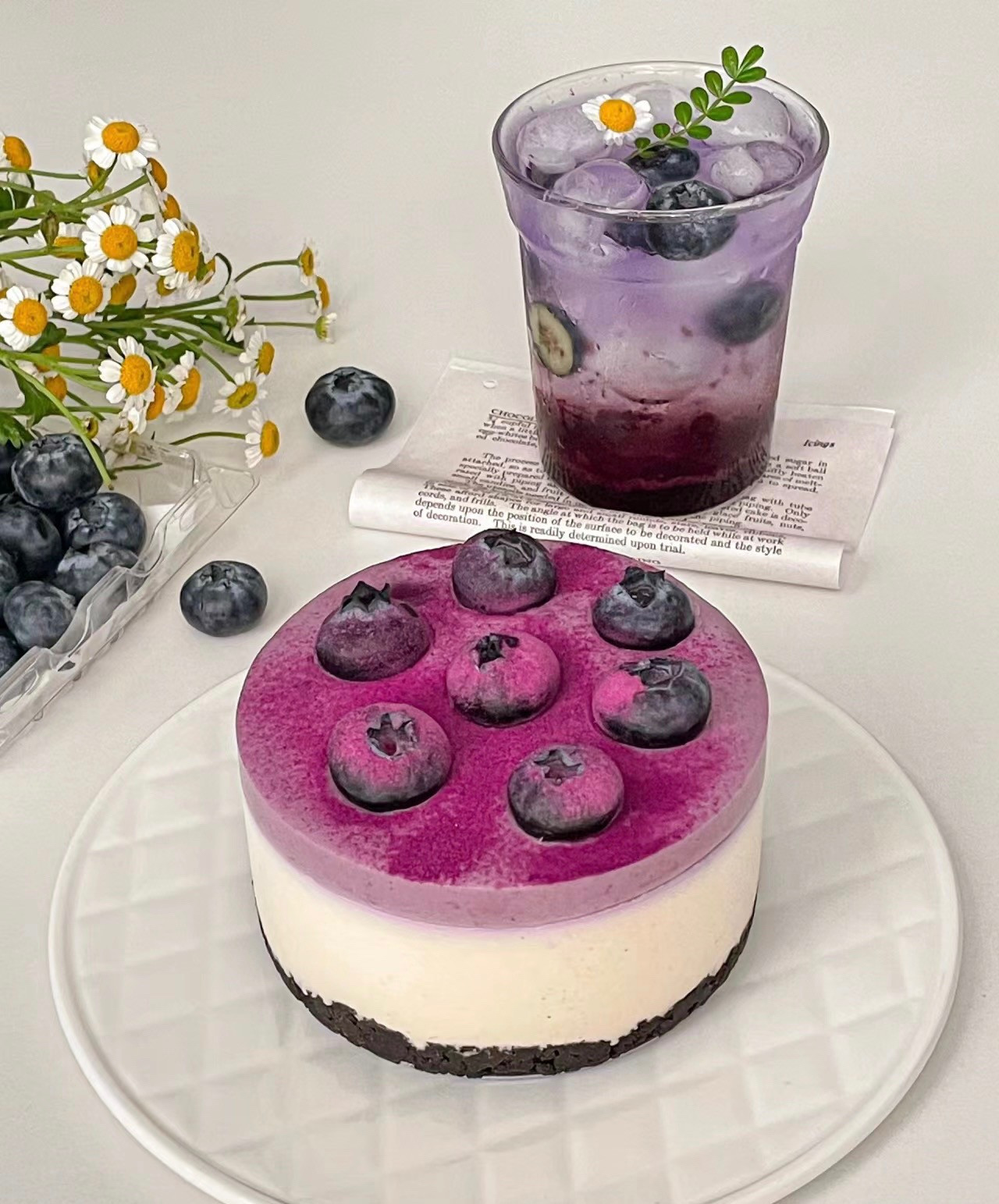 Hướng dẫn làm bánh phô mai việt quất không cần lò nướng, kết hợp mứt việt quất tự làm và lớp kem phô mai mịn màng