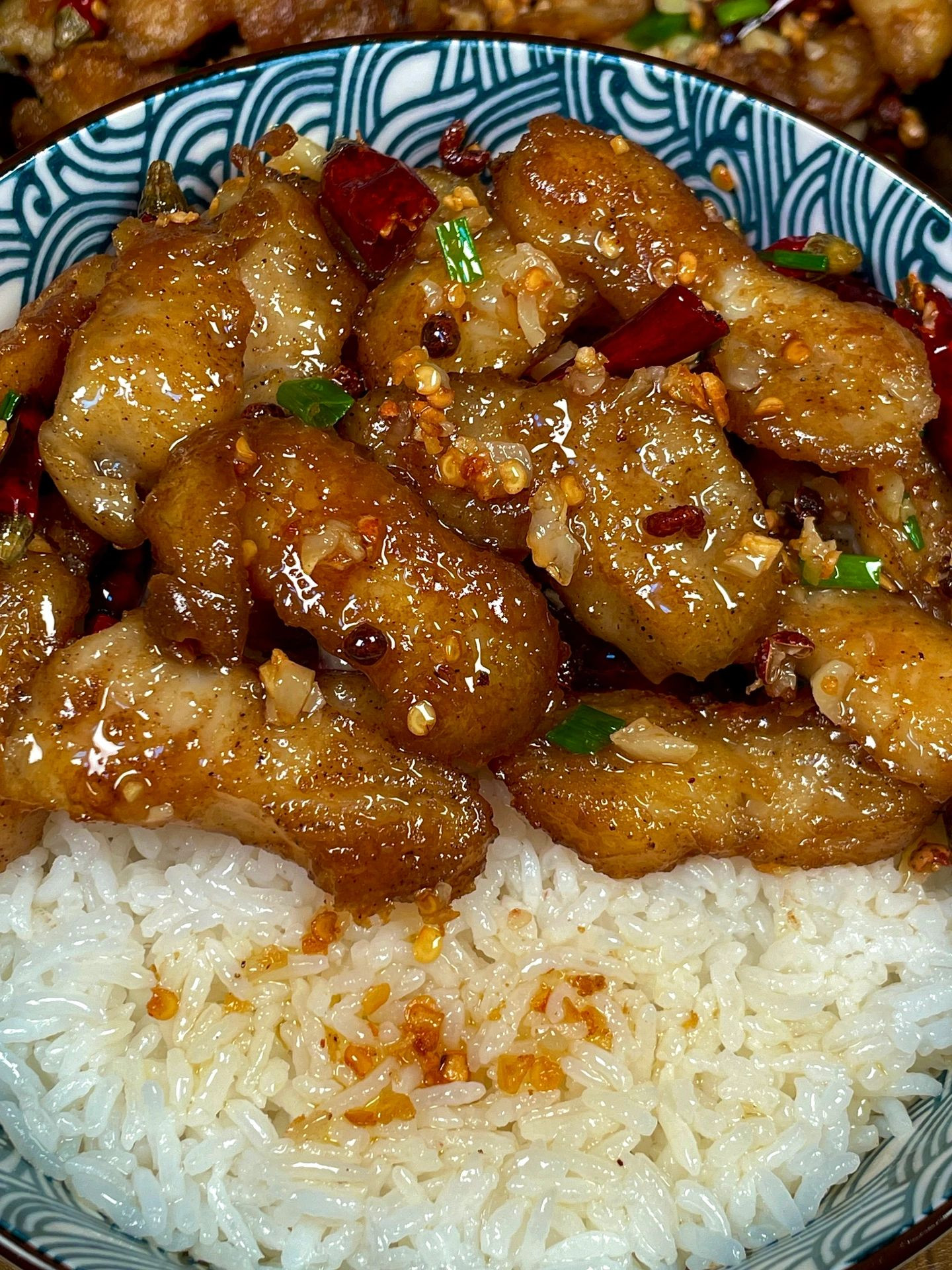 Hướng dẫn làm cá chiên giòn cay tỏi ớt Tứ Xuyên, món ăn ngon hấp dẫn