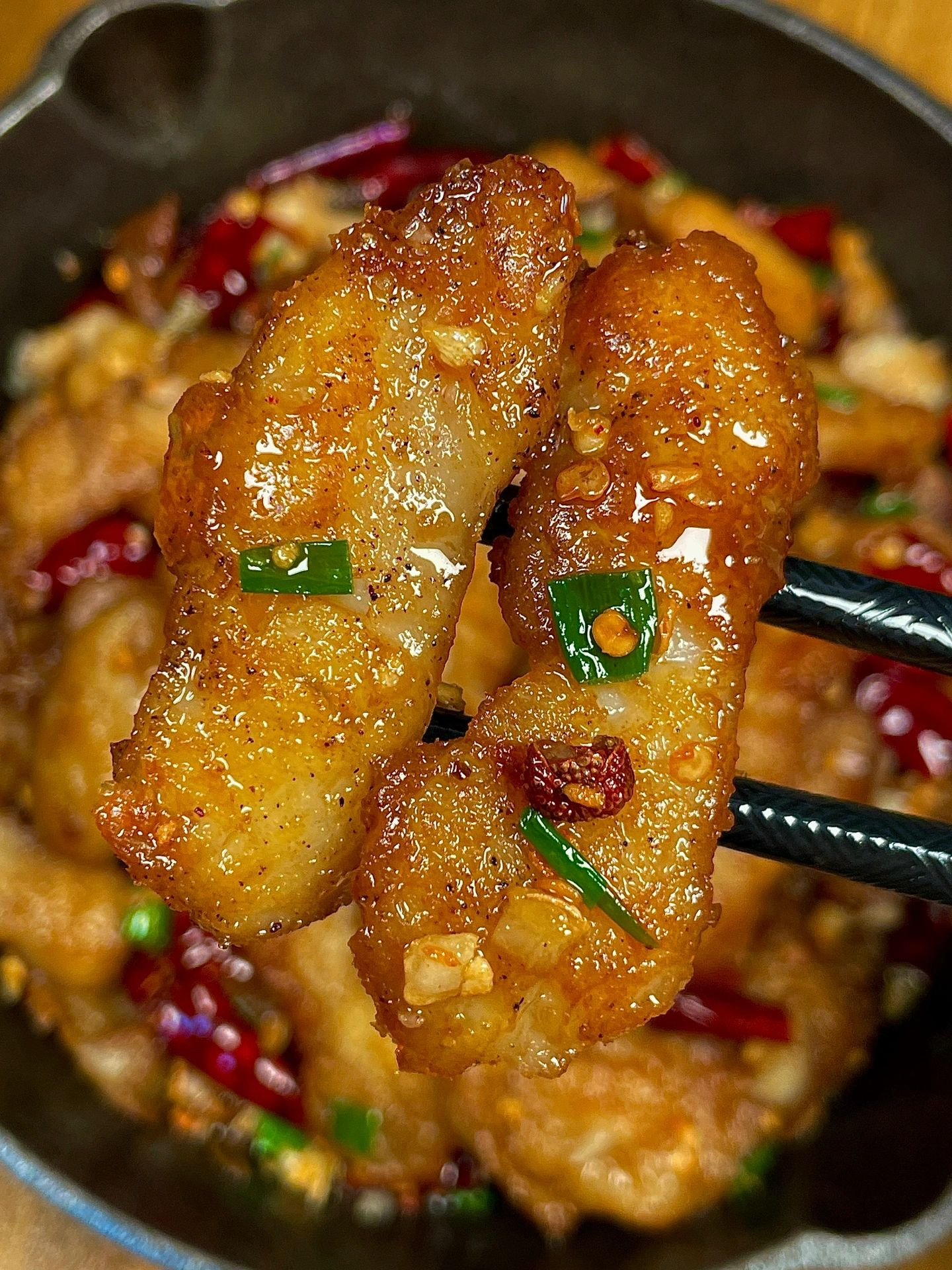 Hướng dẫn làm cá chiên giòn cay tỏi ớt Tứ Xuyên, món ăn ngon hấp dẫn