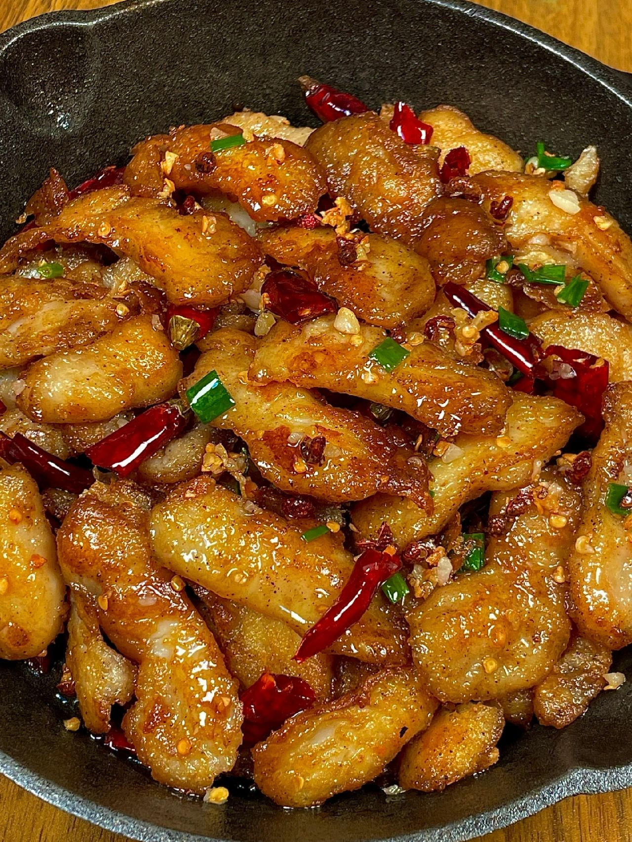 Hướng dẫn làm cá chiên giòn cay tỏi ớt Tứ Xuyên, món ăn ngon hấp dẫn