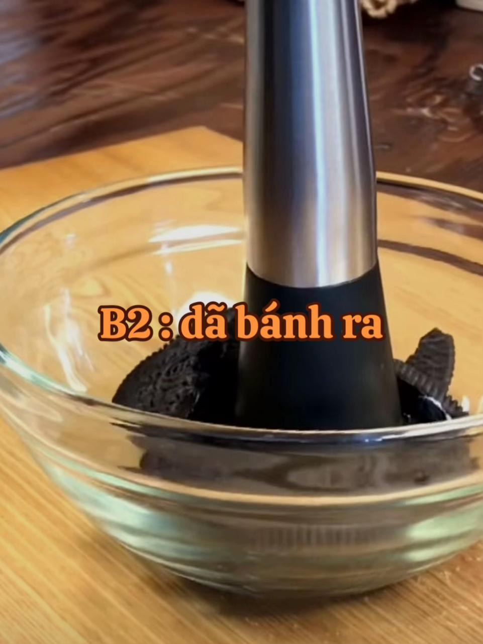 Hướng dẫn làm Cà Phê Oreo: Cách pha chế món nước ngọt ngon miệng với bánh oreo, sữa đặc và cà phê