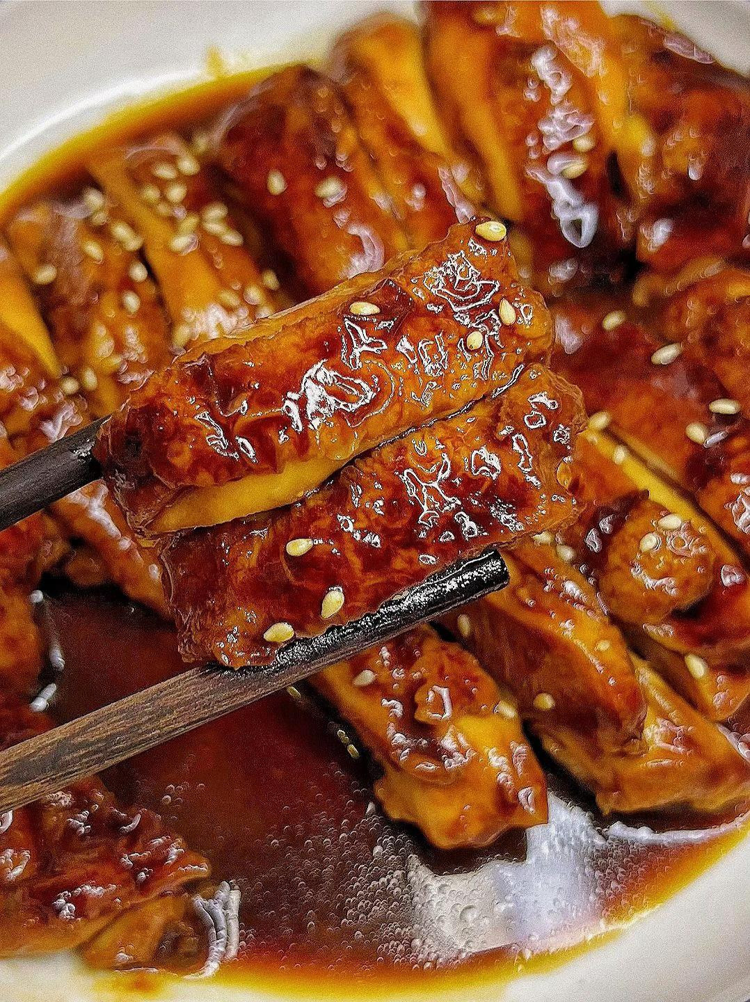 Hướng dẫn làm chân gà rút xương sốt mật ong thơm ngon, cách chế biến món ăn vặt hấp dẫn