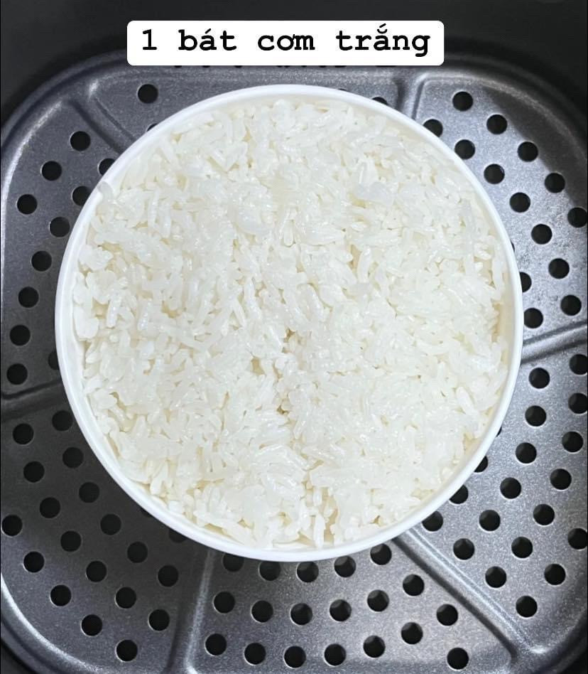 Hướng dẫn làm cơm cháy cà phê từ cơm thừa, nướng giòn tan thơm ngon