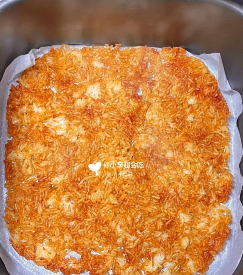 Hướng dẫn làm cơm cháy cà phê từ cơm thừa, nướng giòn tan thơm ngon