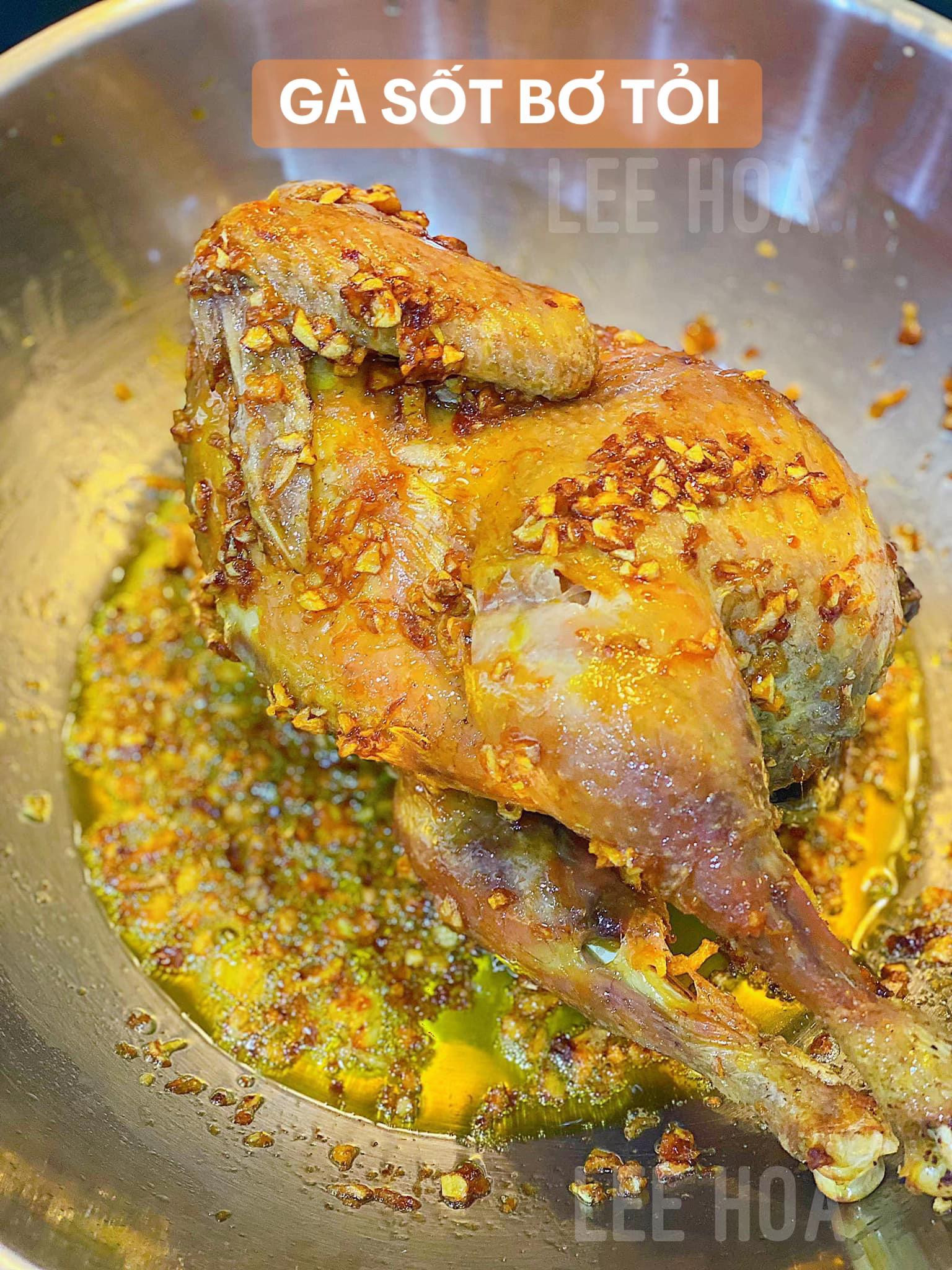 Hướng dẫn làm Gà sốt bơ tỏi giòn rụm thơm ngon, da vàng óng hấp dẫn